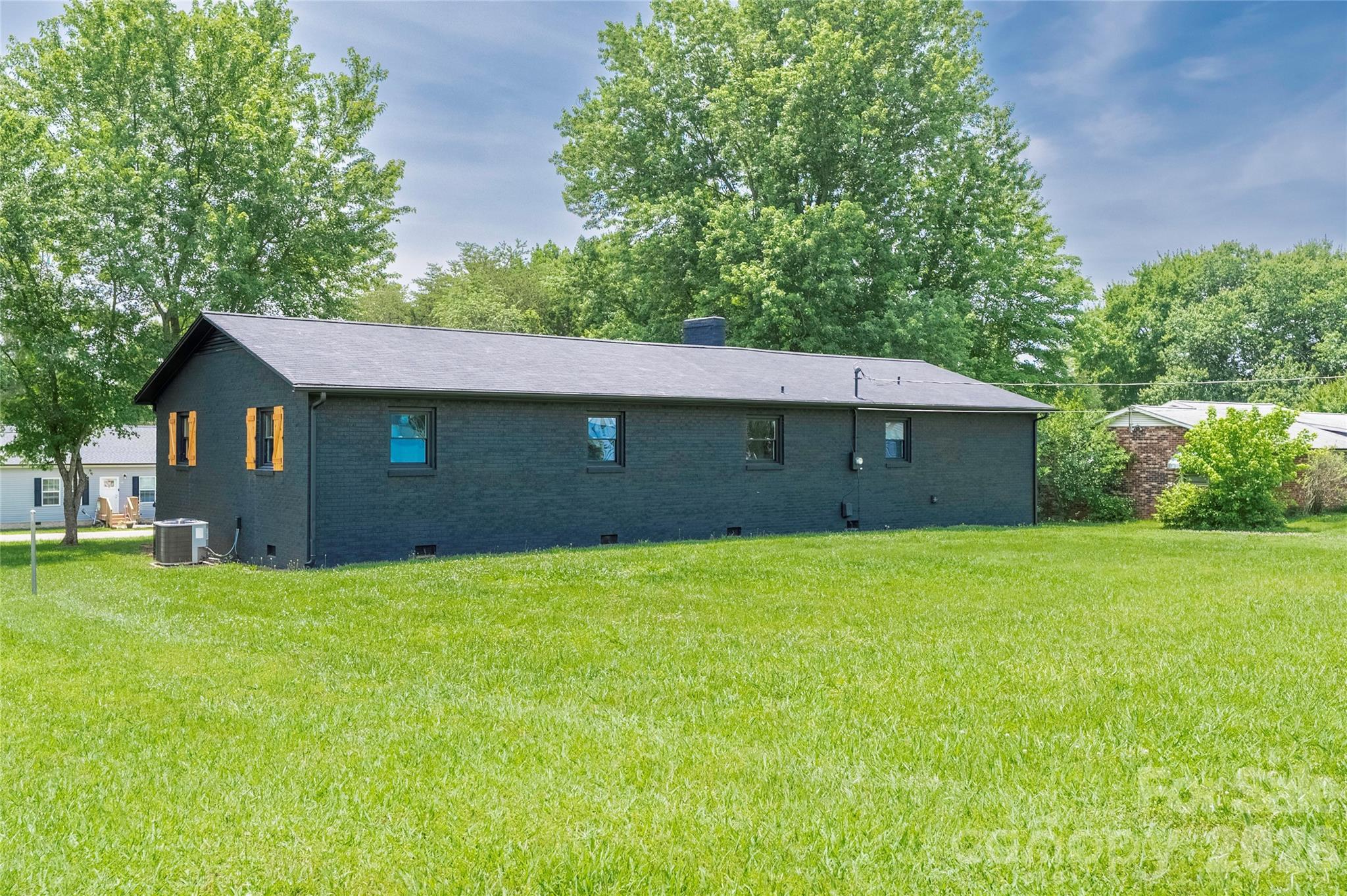 112 Robinette Lane — Statesville