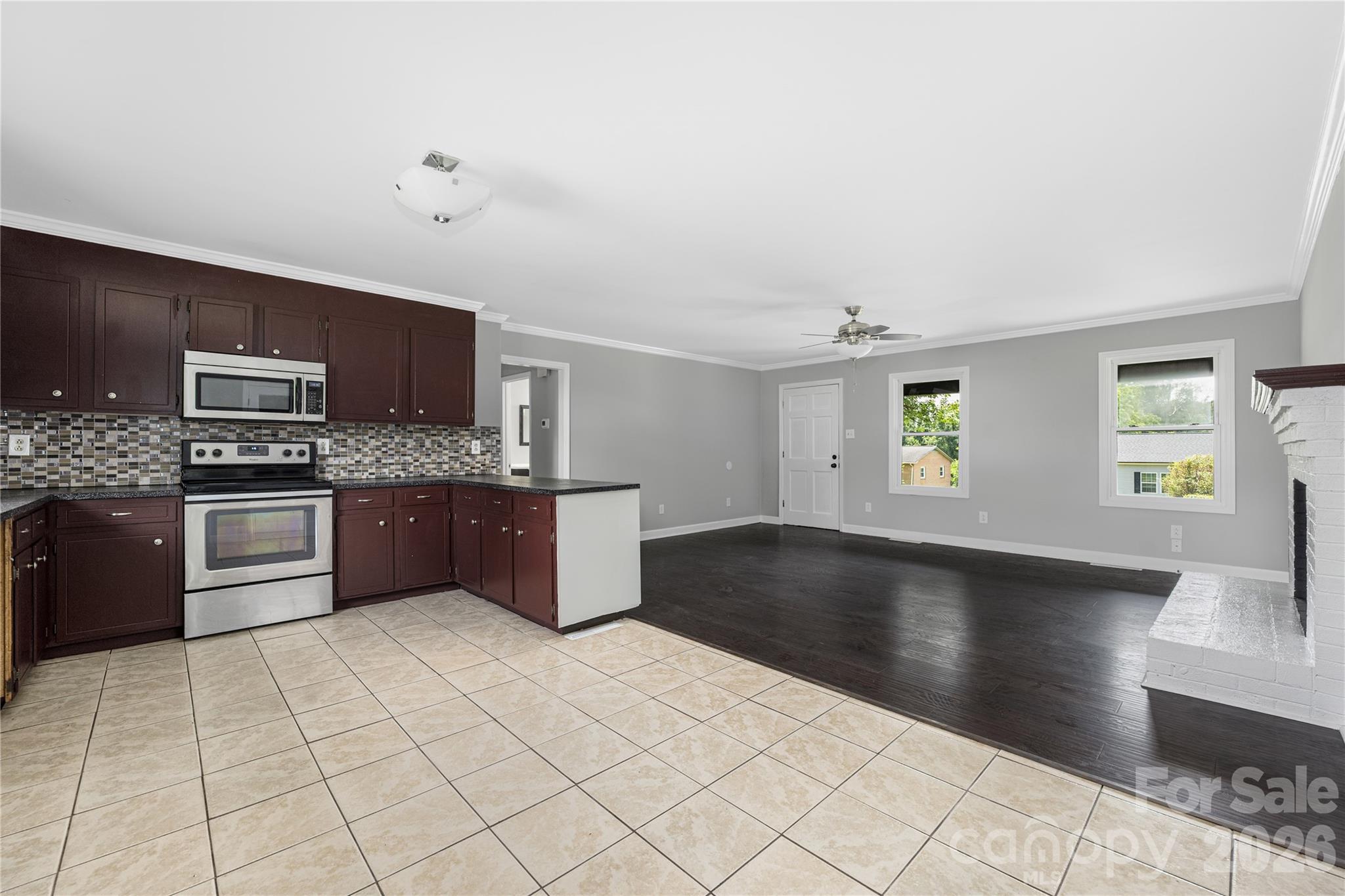 112 Robinette Lane — Statesville