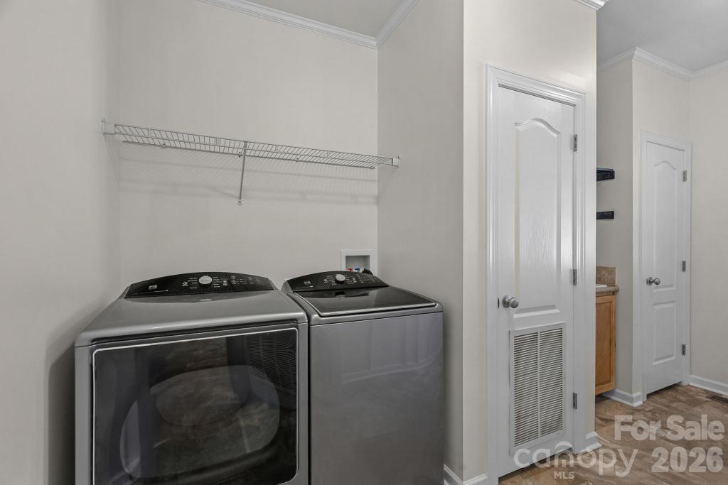 10429 Starwood Drive — Charlotte