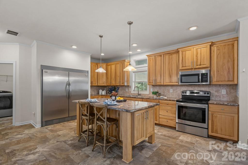 10429 Starwood Drive — Charlotte