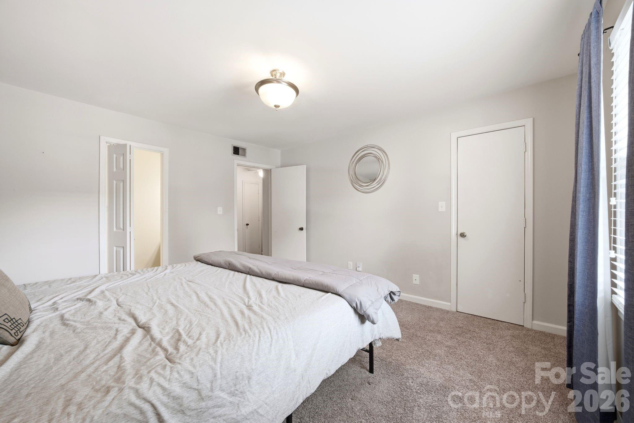 3720 Park Road #J — Charlotte