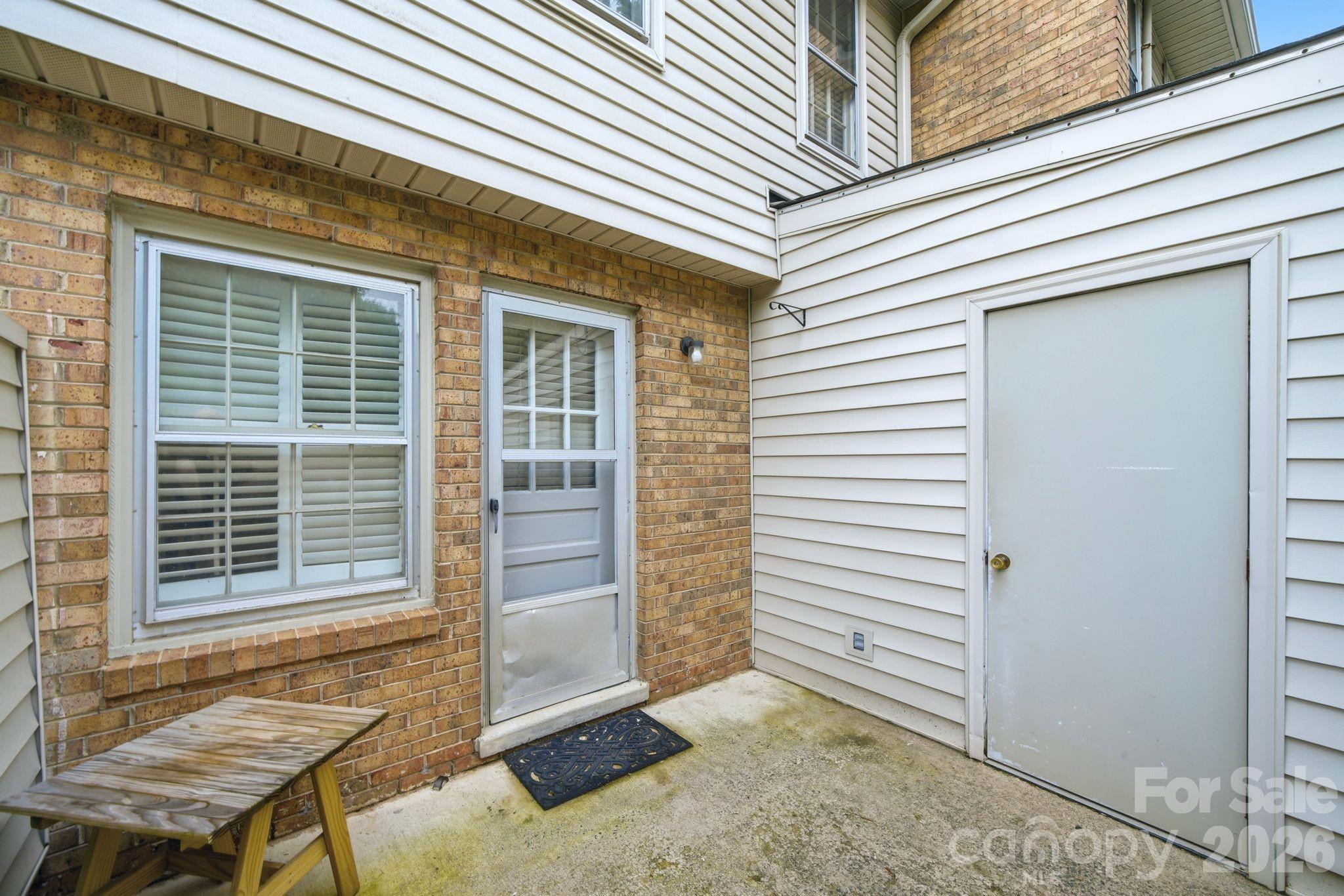 3720 Park Road #J — Charlotte