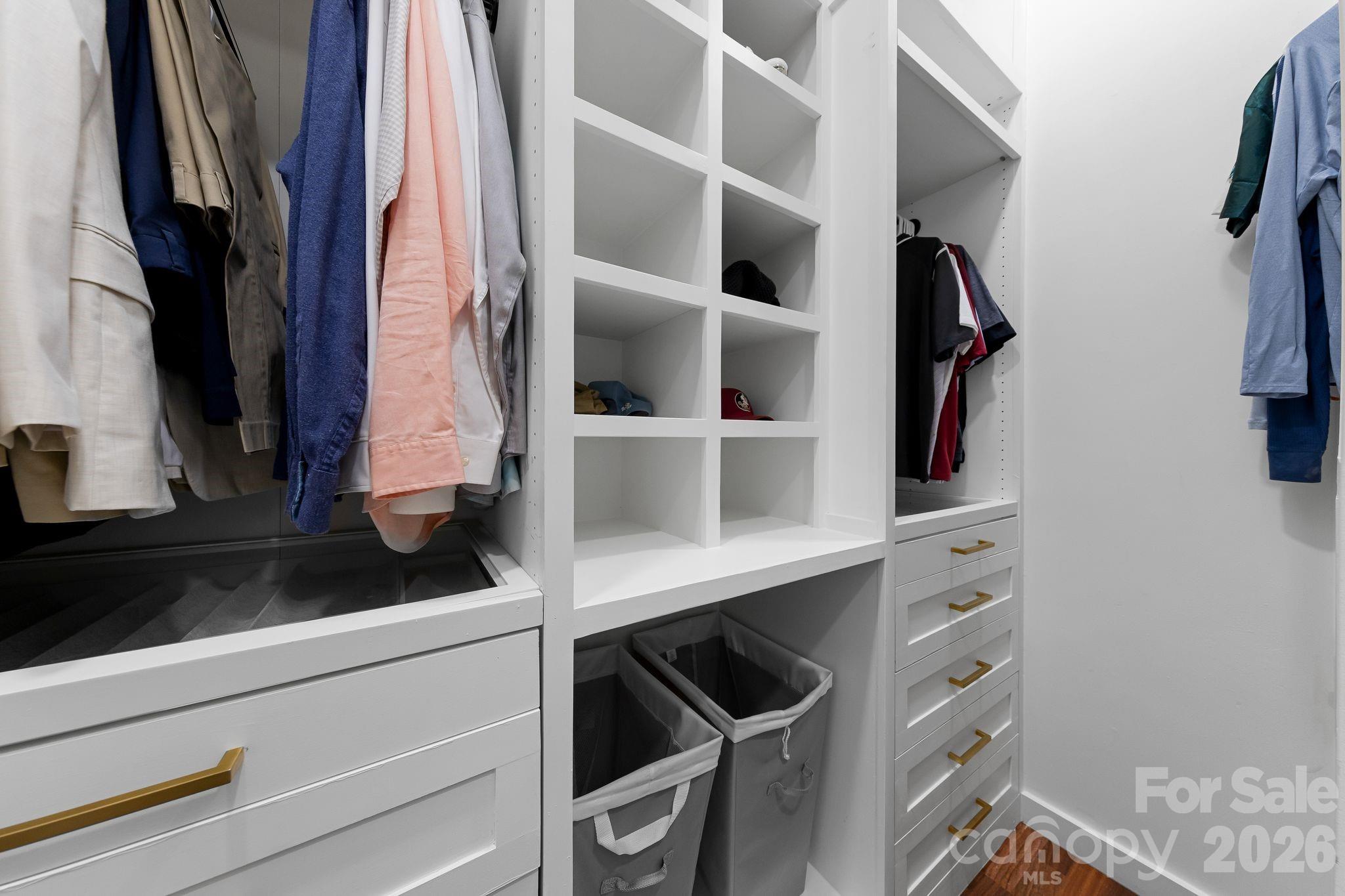 4002 Canbury Court — Charlotte