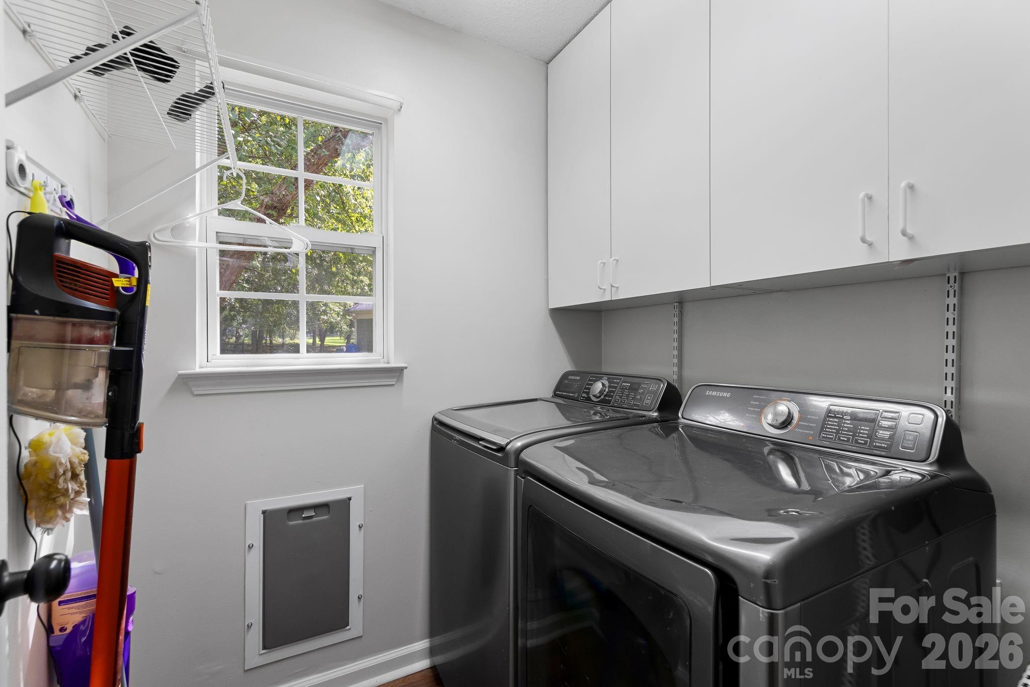4002 Canbury Court — Charlotte