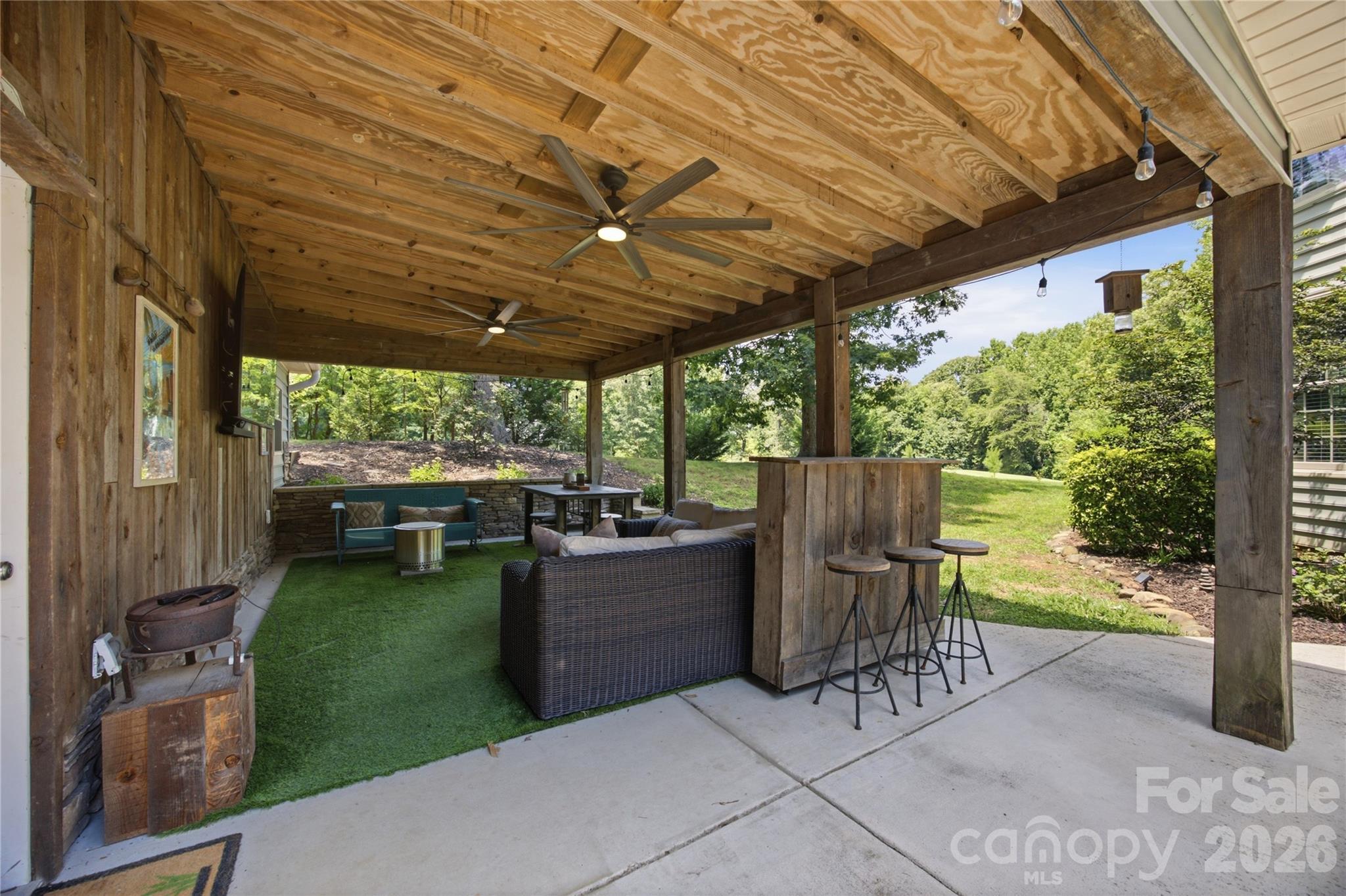 132 Chippewa Trail — China Grove