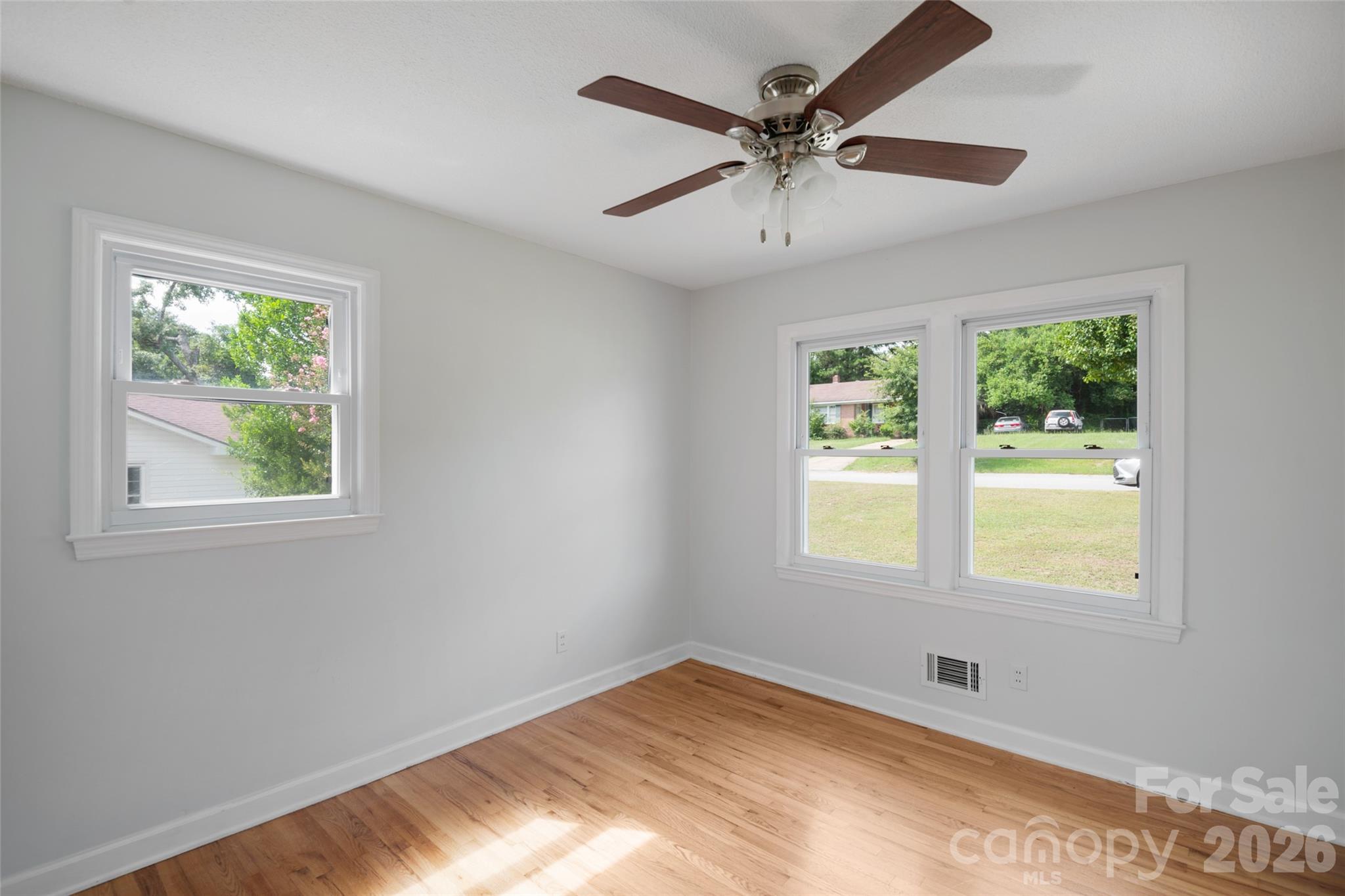 5426 Oakcrest Road — Sumter