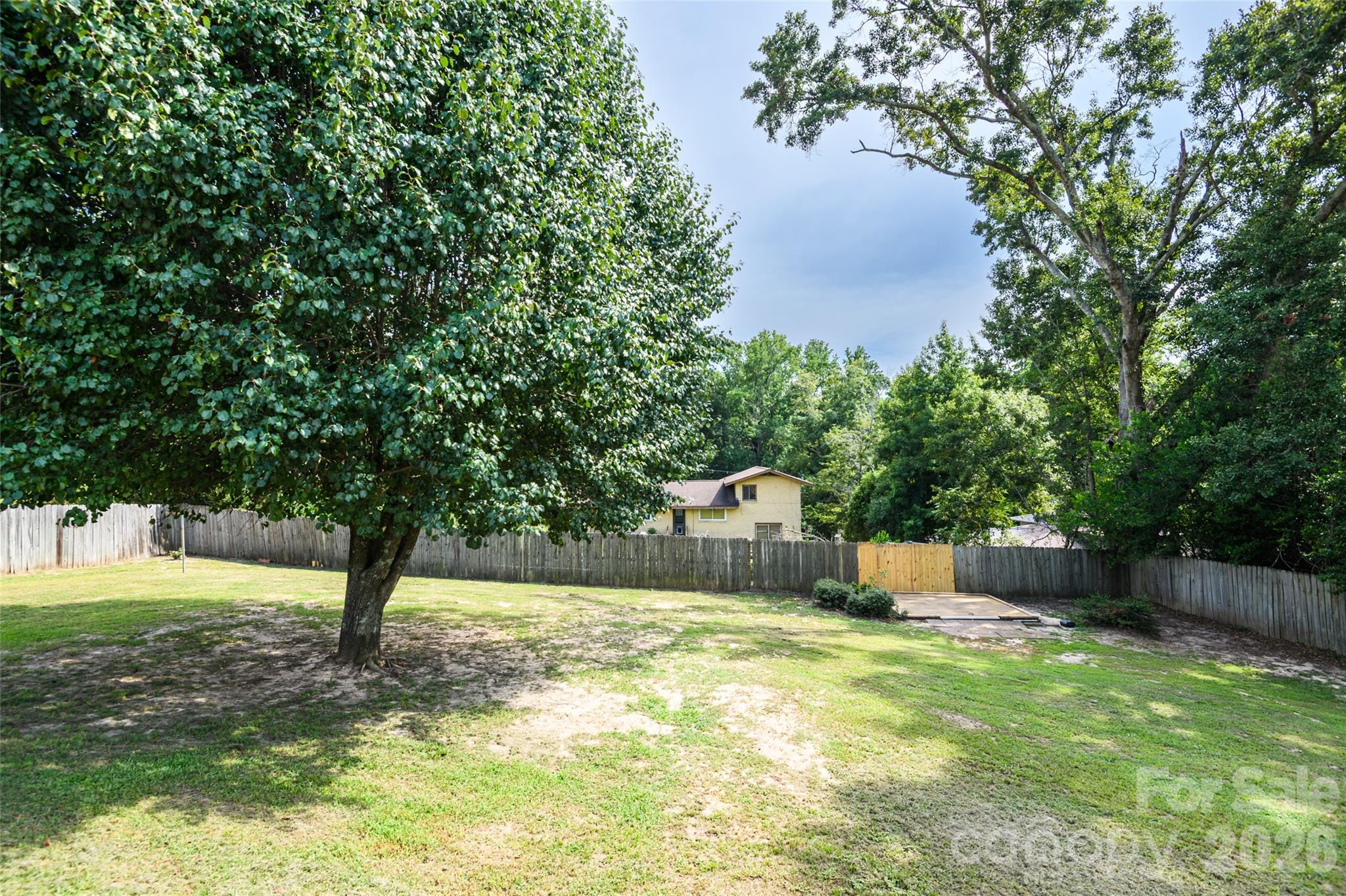 5426 Oakcrest Road — Sumter