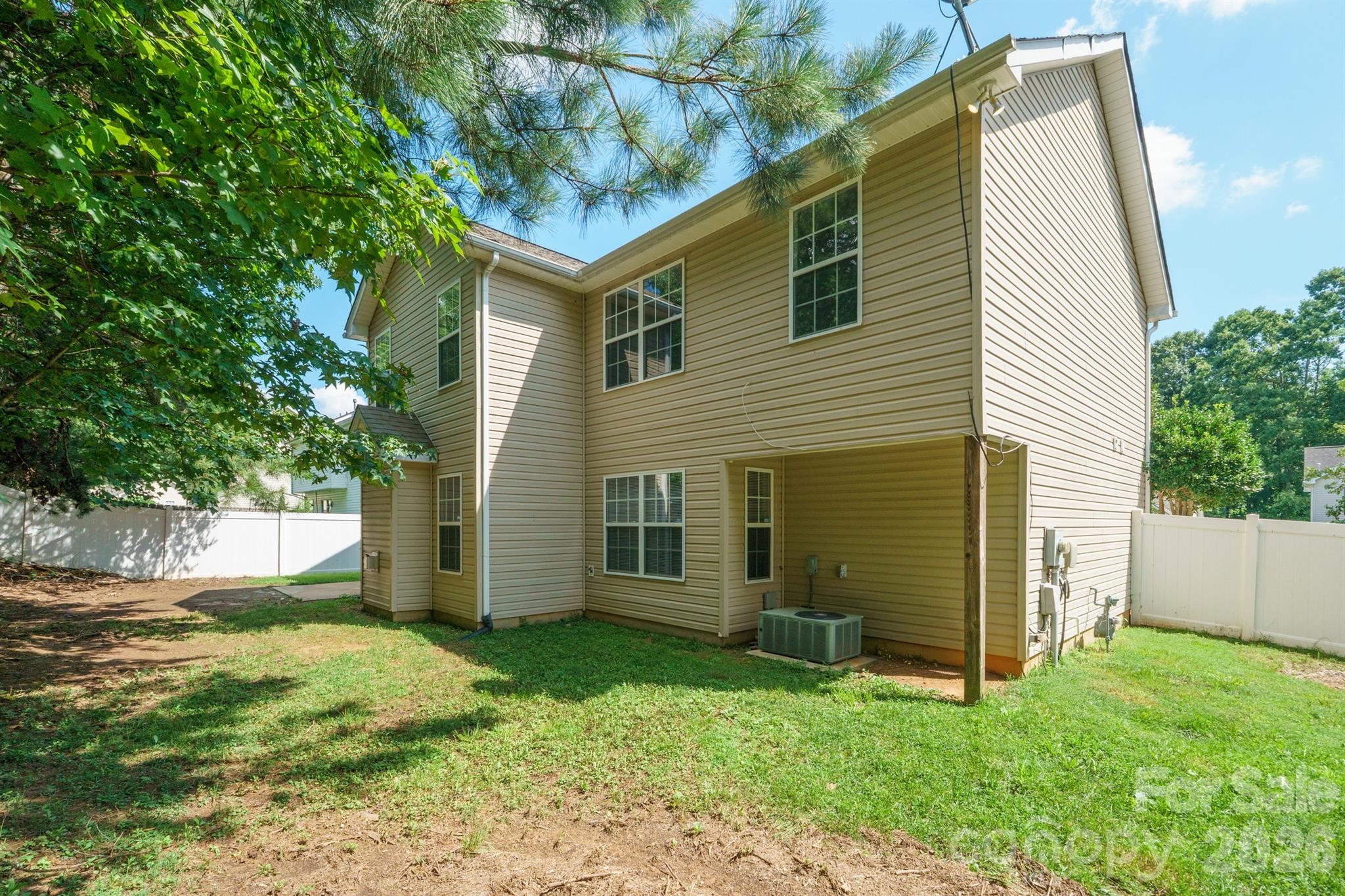2646 Amber Crest Drive — Gastonia