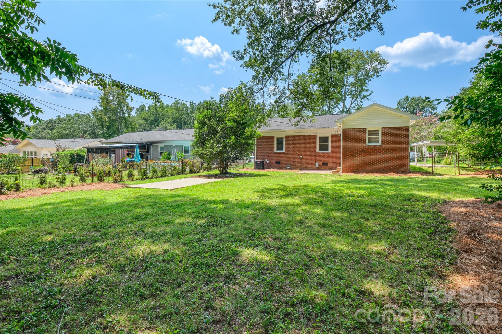 1062 Dresden Drive W — Charlotte