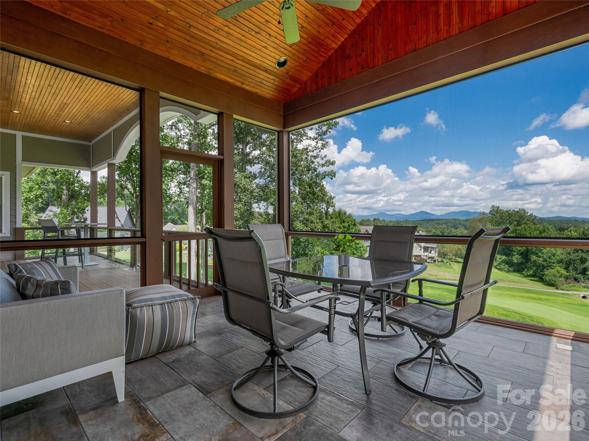 143 Gracie Lane — Mills River
