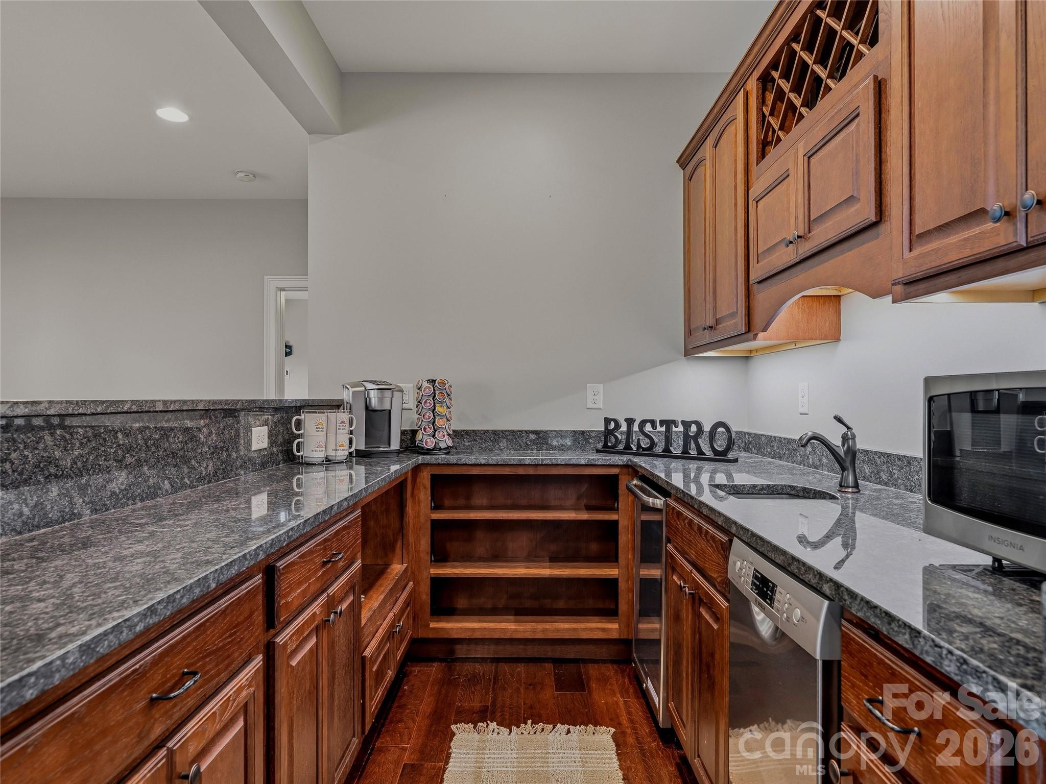143 Gracie Lane — Mills River