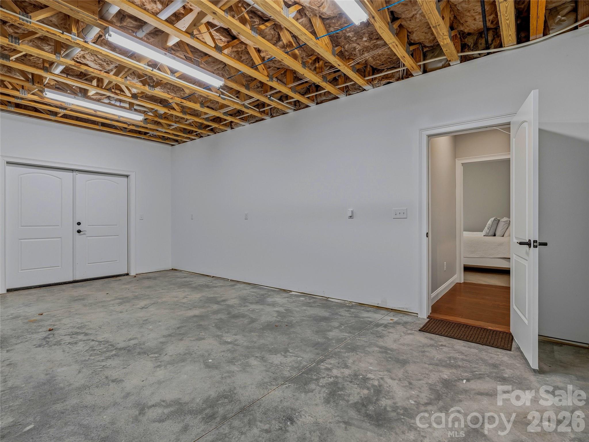 143 Gracie Lane — Mills River