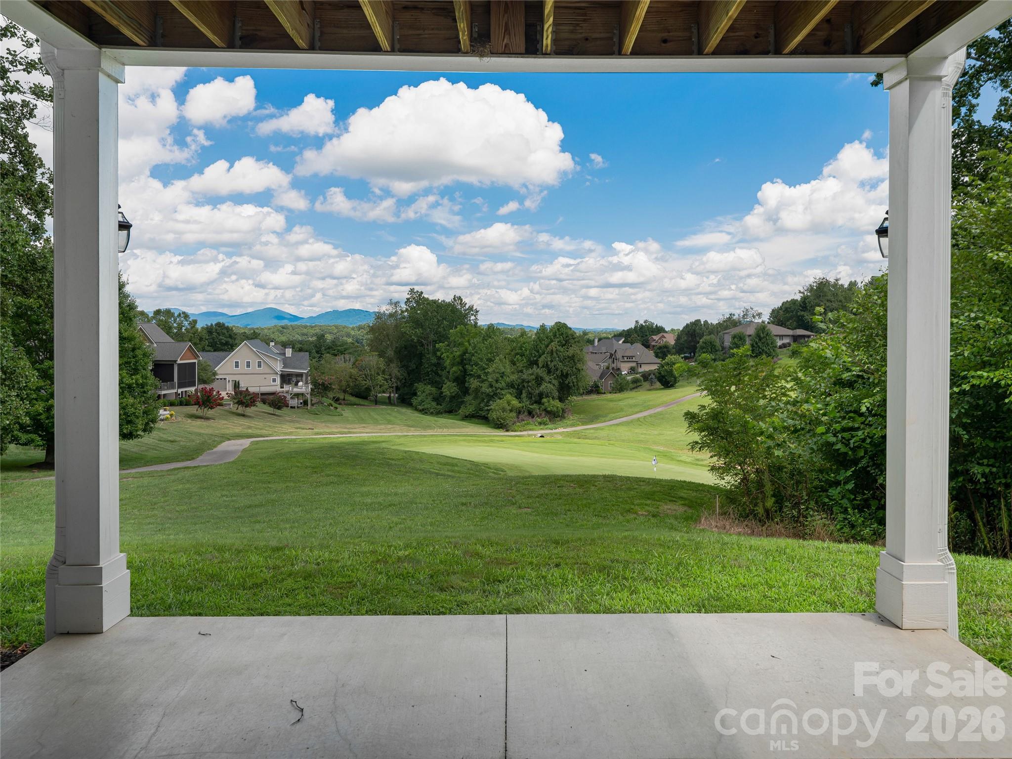 143 Gracie Lane — Mills River