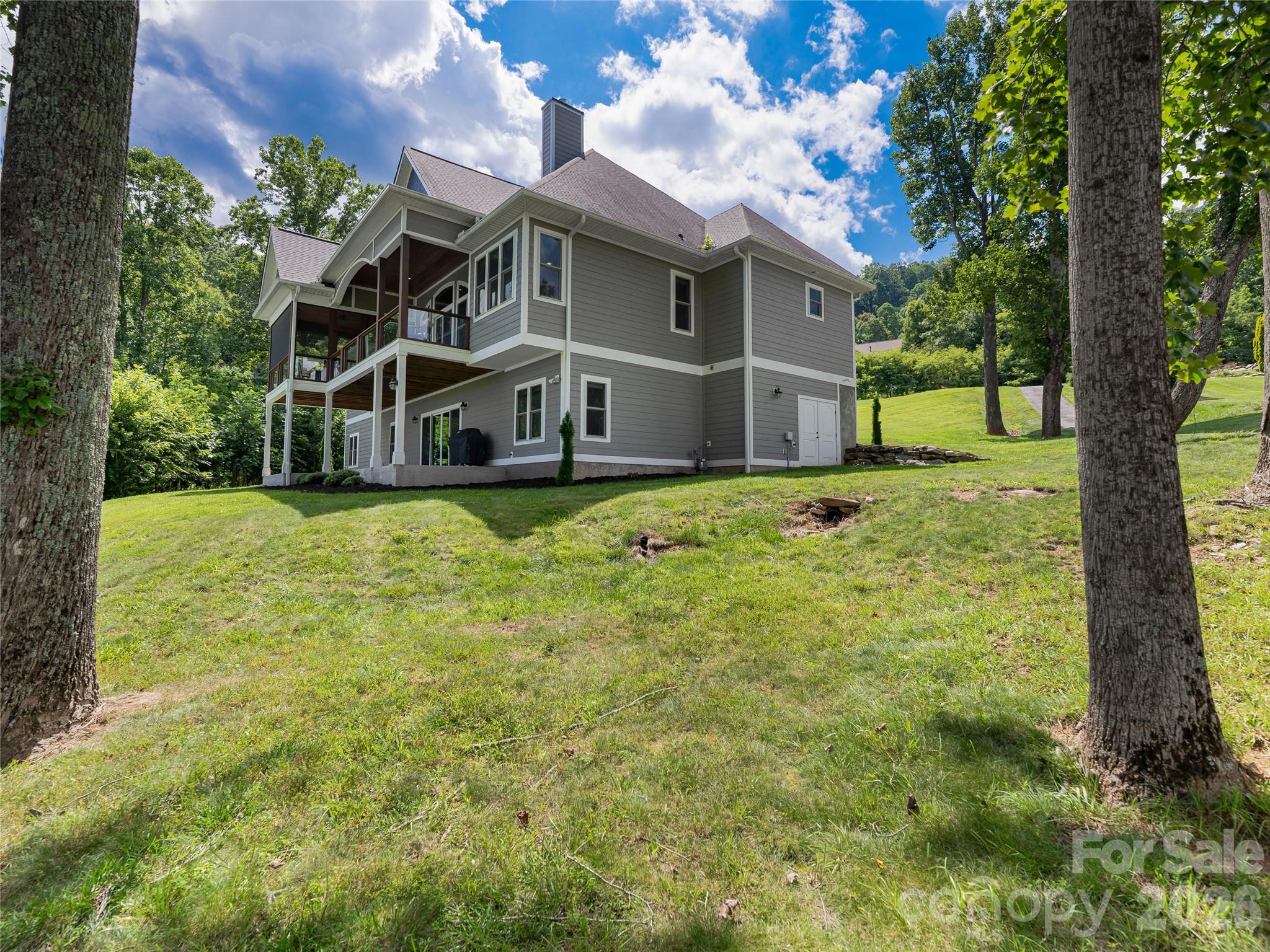 143 Gracie Lane — Mills River