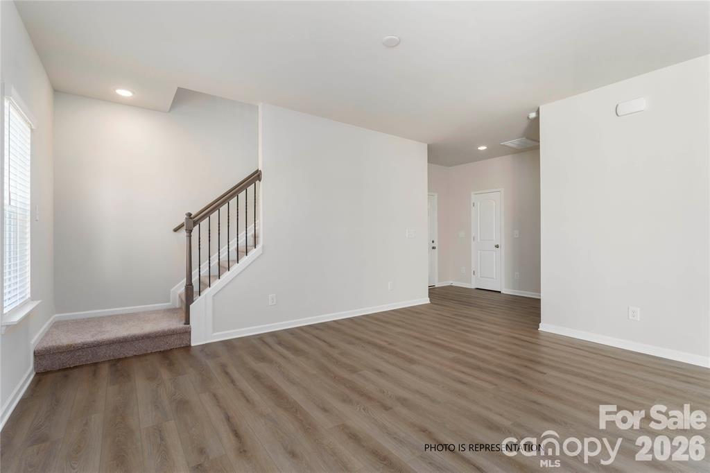 5272 Lashawn Lane #3105 — Stanley