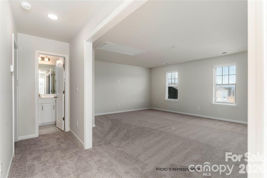 5272 Lashawn Lane #3105 — Stanley