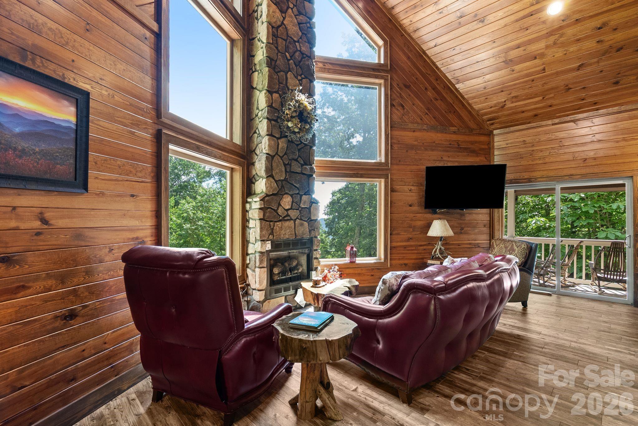 100 Moonshineholler Drive — Maggie Valley