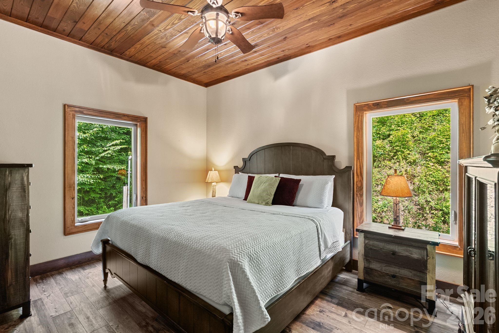 100 Moonshineholler Drive — Maggie Valley