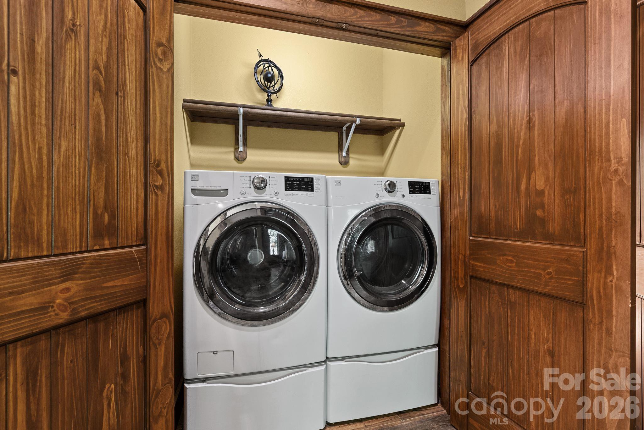 100 Moonshineholler Drive — Maggie Valley