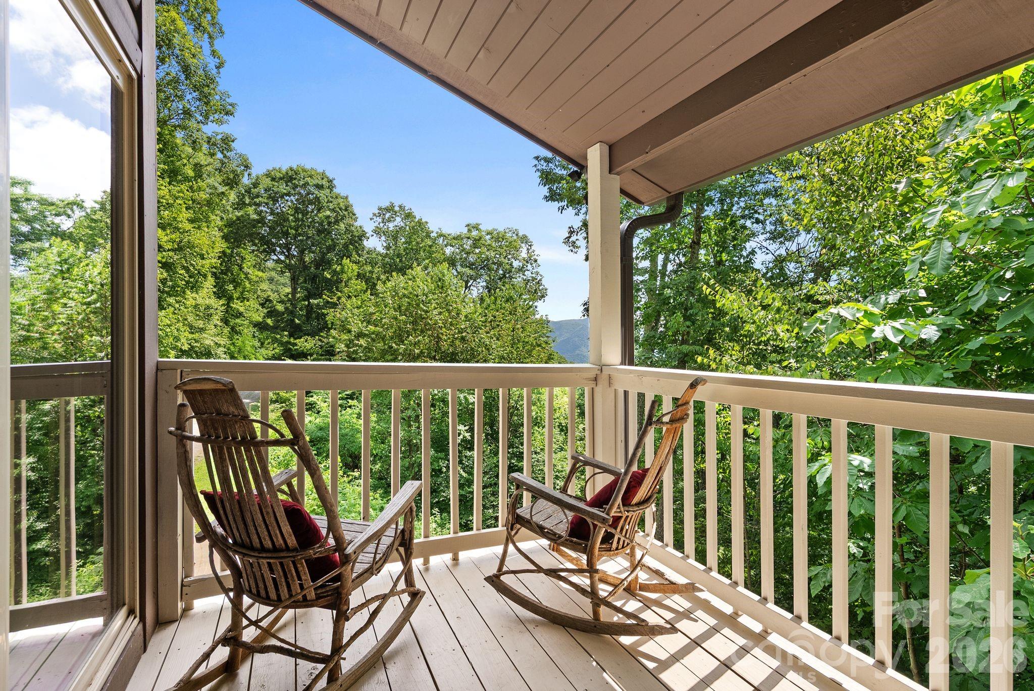 100 Moonshineholler Drive — Maggie Valley
