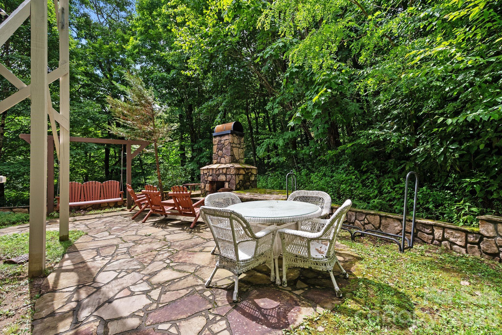 100 Moonshineholler Drive — Maggie Valley