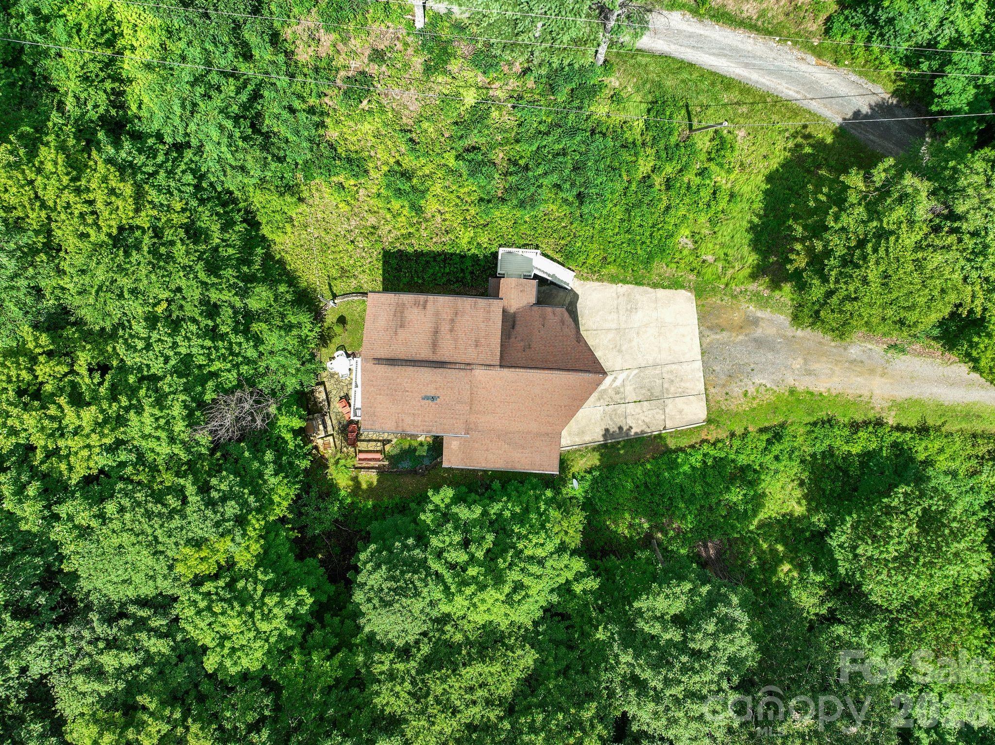 100 Moonshineholler Drive — Maggie Valley