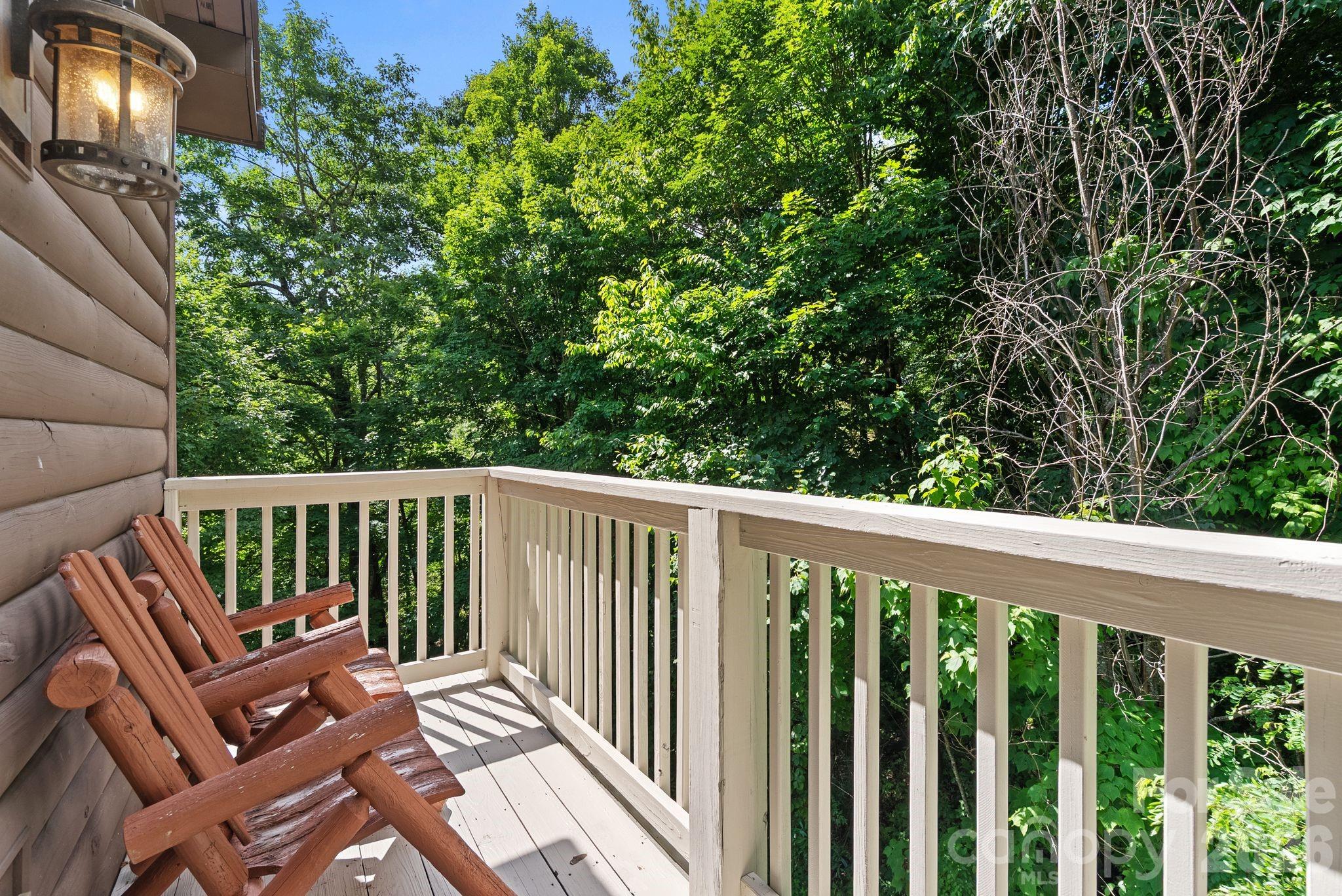 100 Moonshineholler Drive — Maggie Valley