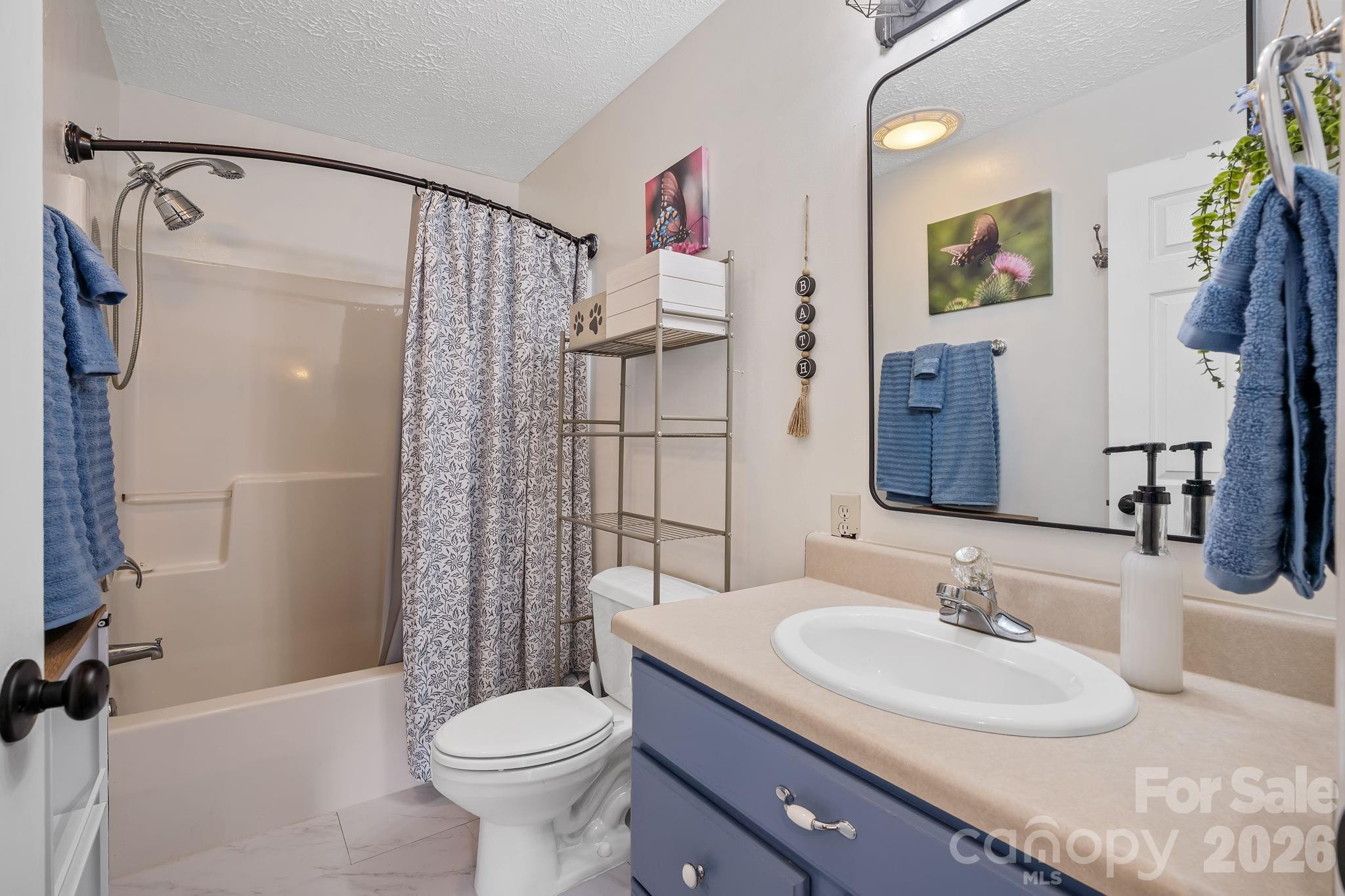 109 Loch Haven Road — Swannanoa