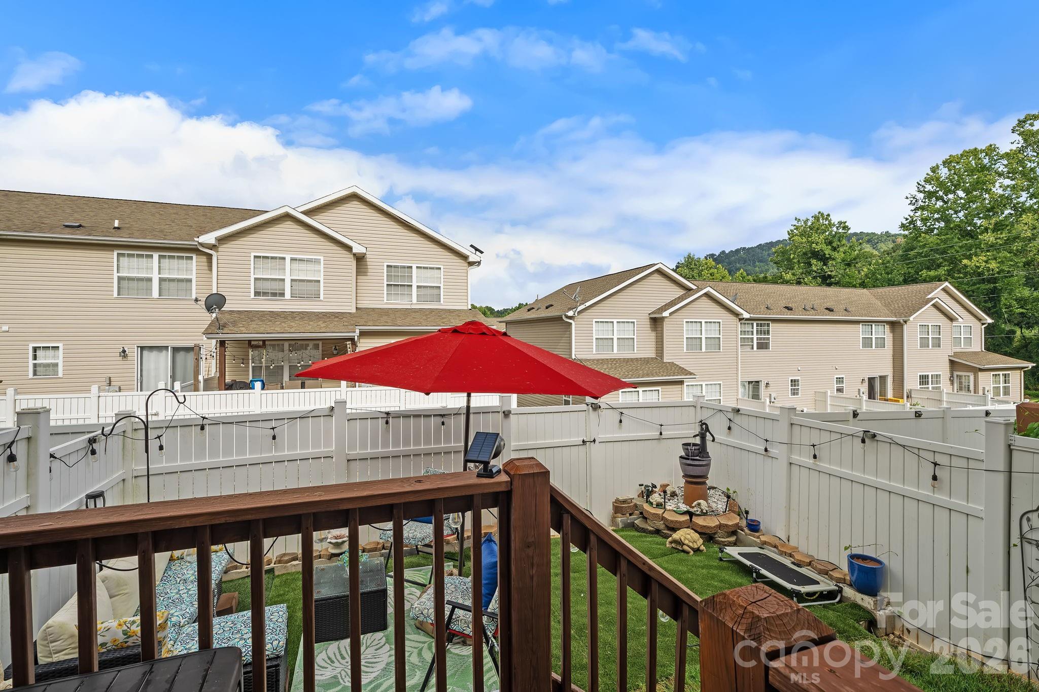 109 Loch Haven Road — Swannanoa