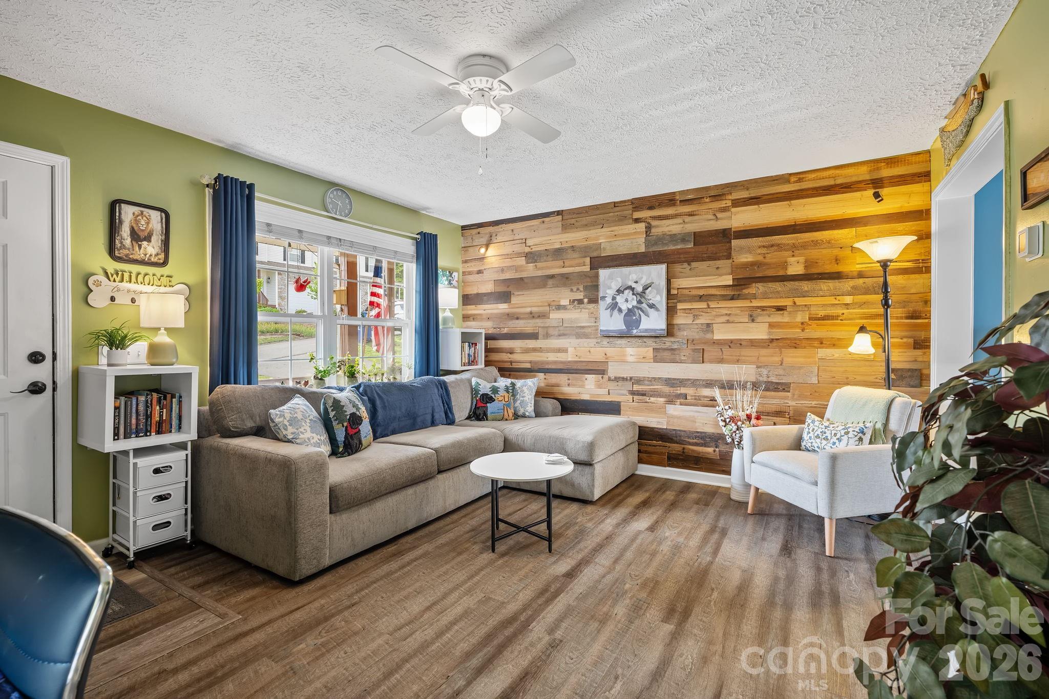 109 Loch Haven Road — Swannanoa