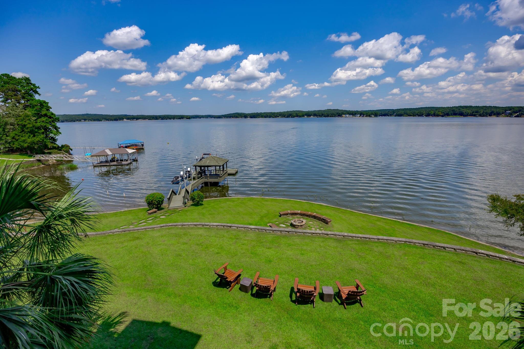 197 Smooth Rock Point — Ridgeway