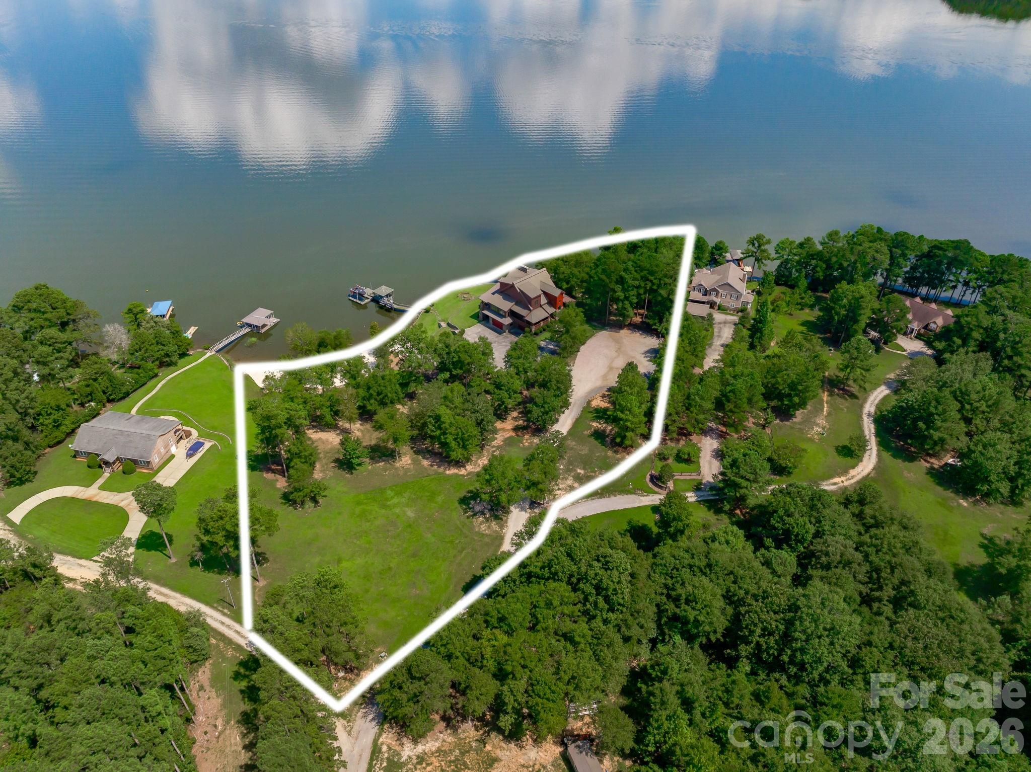 197 Smooth Rock Point — Ridgeway