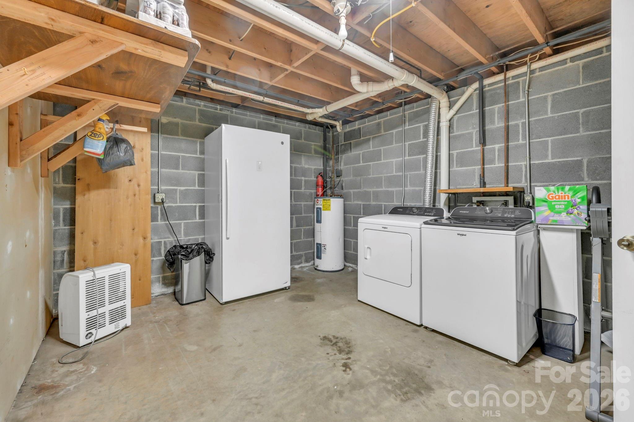426 Meadowood Lane — Burnsville