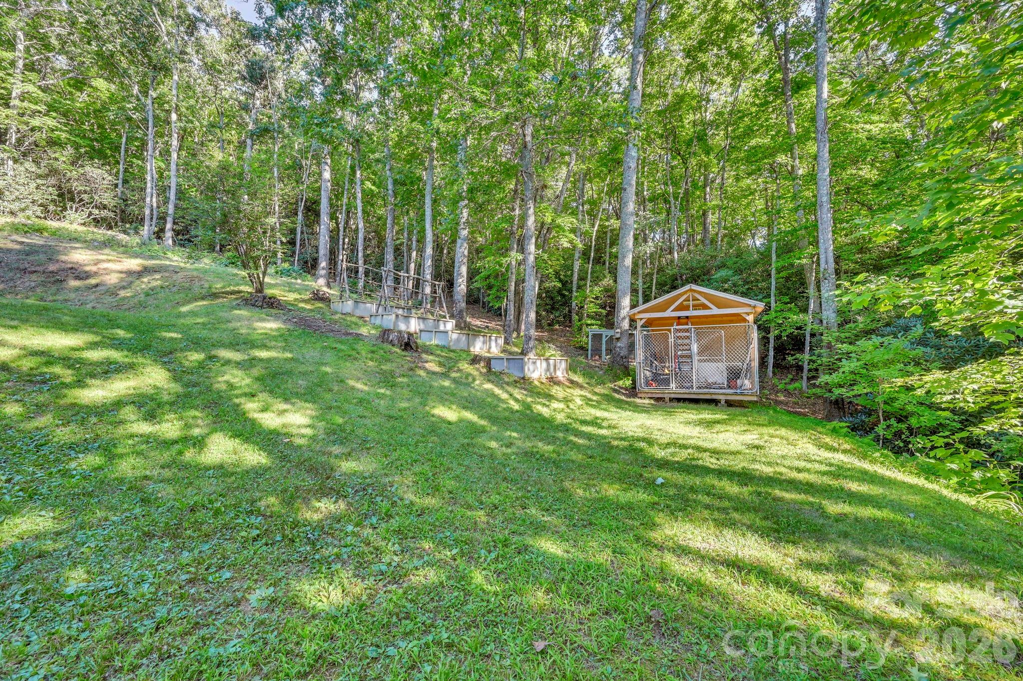 426 Meadowood Lane — Burnsville