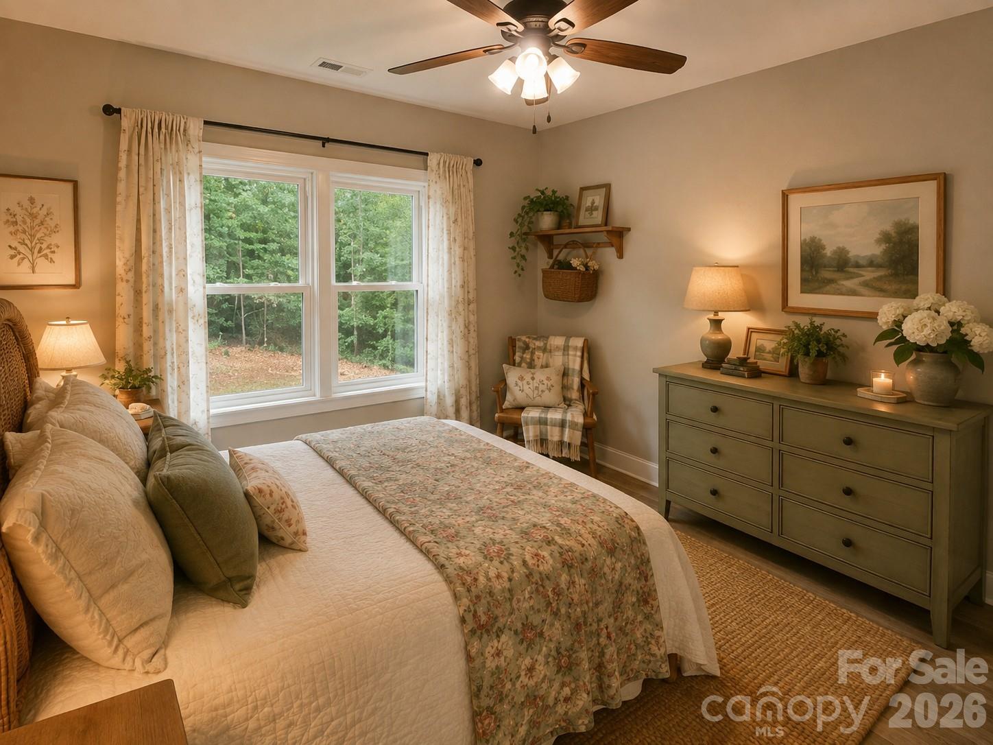 1135 Pinebrook Avenue SE — Valdese