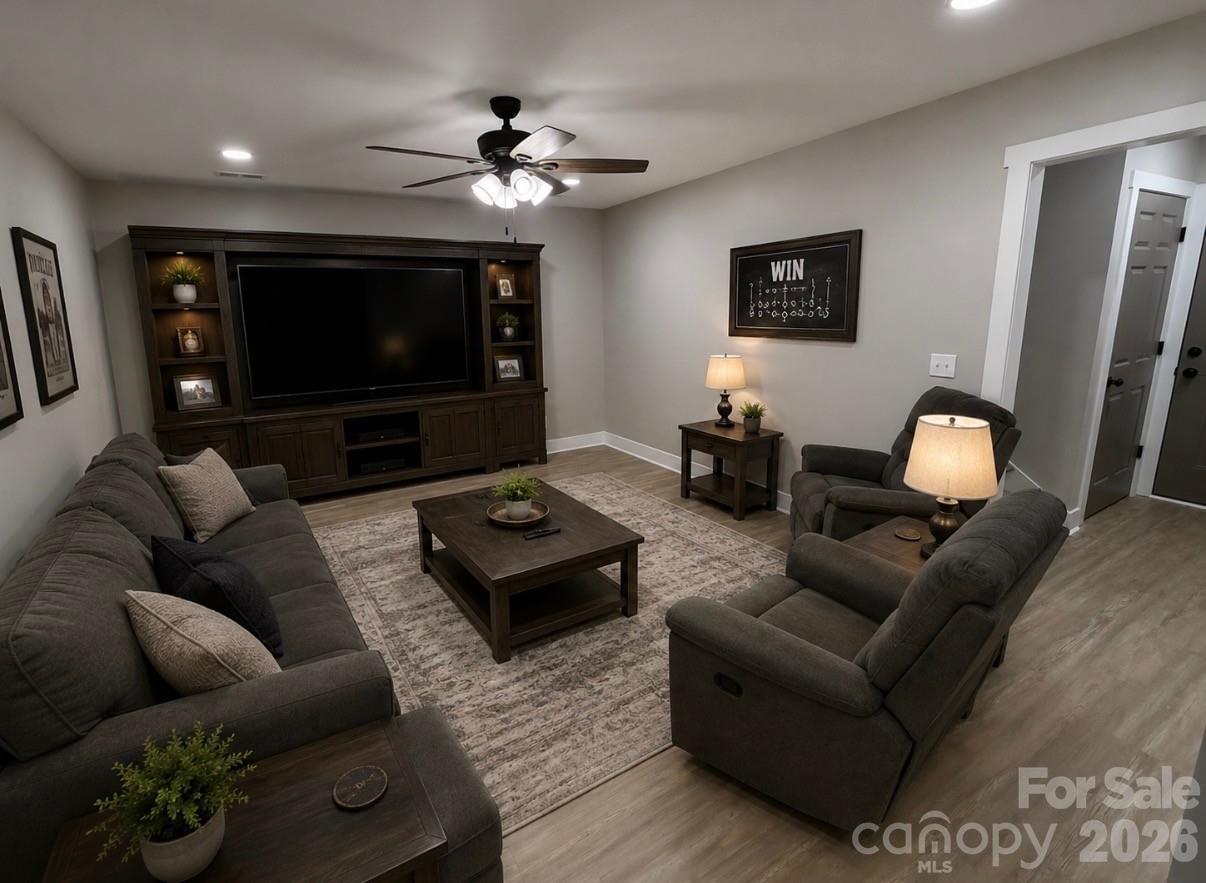 1135 Pinebrook Avenue SE — Valdese