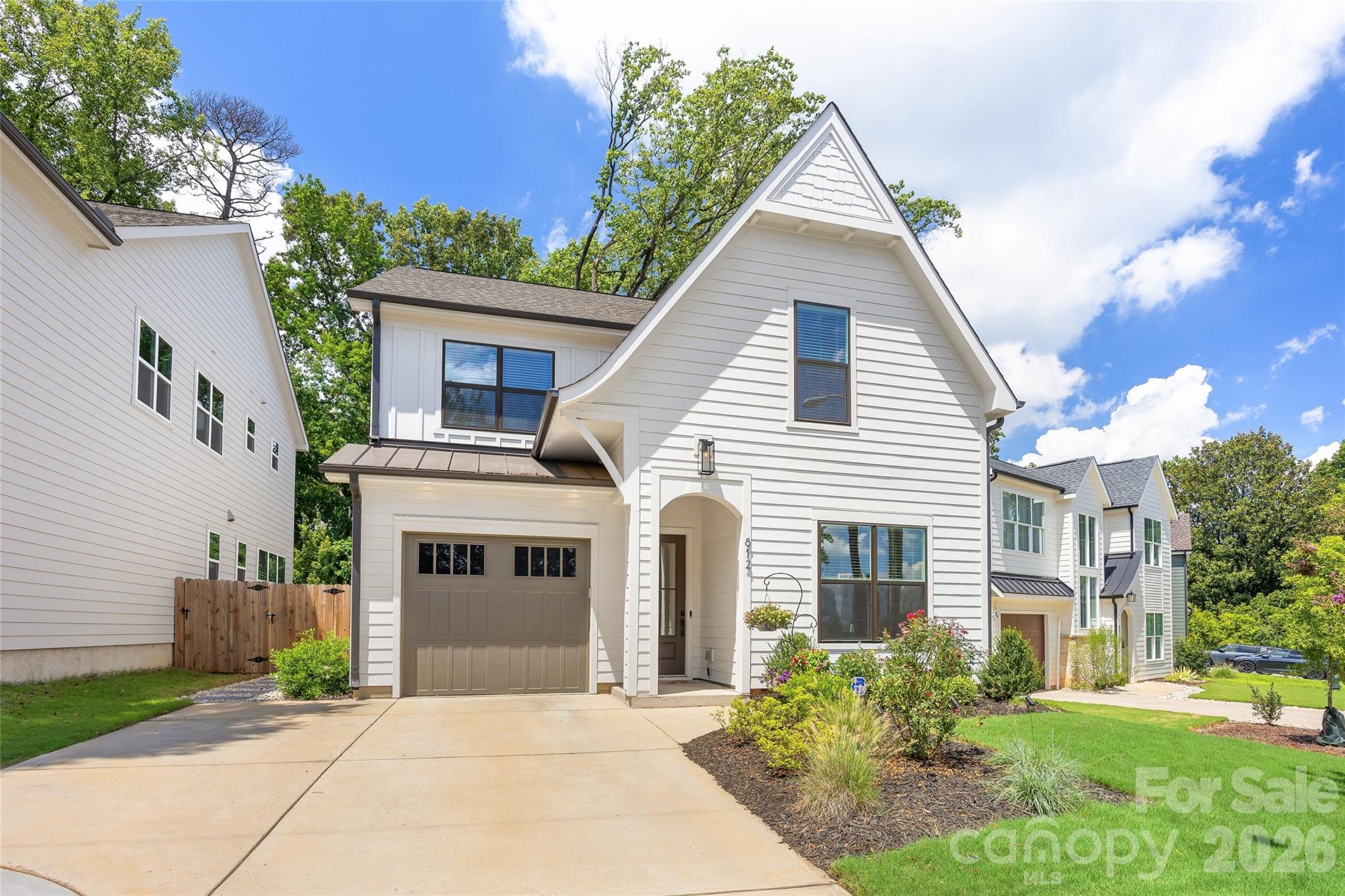 812 State Street — Charlotte