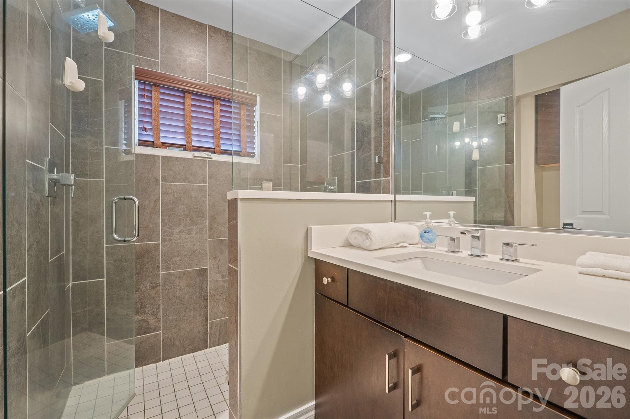 1812 Van Buren Avenue — Charlotte