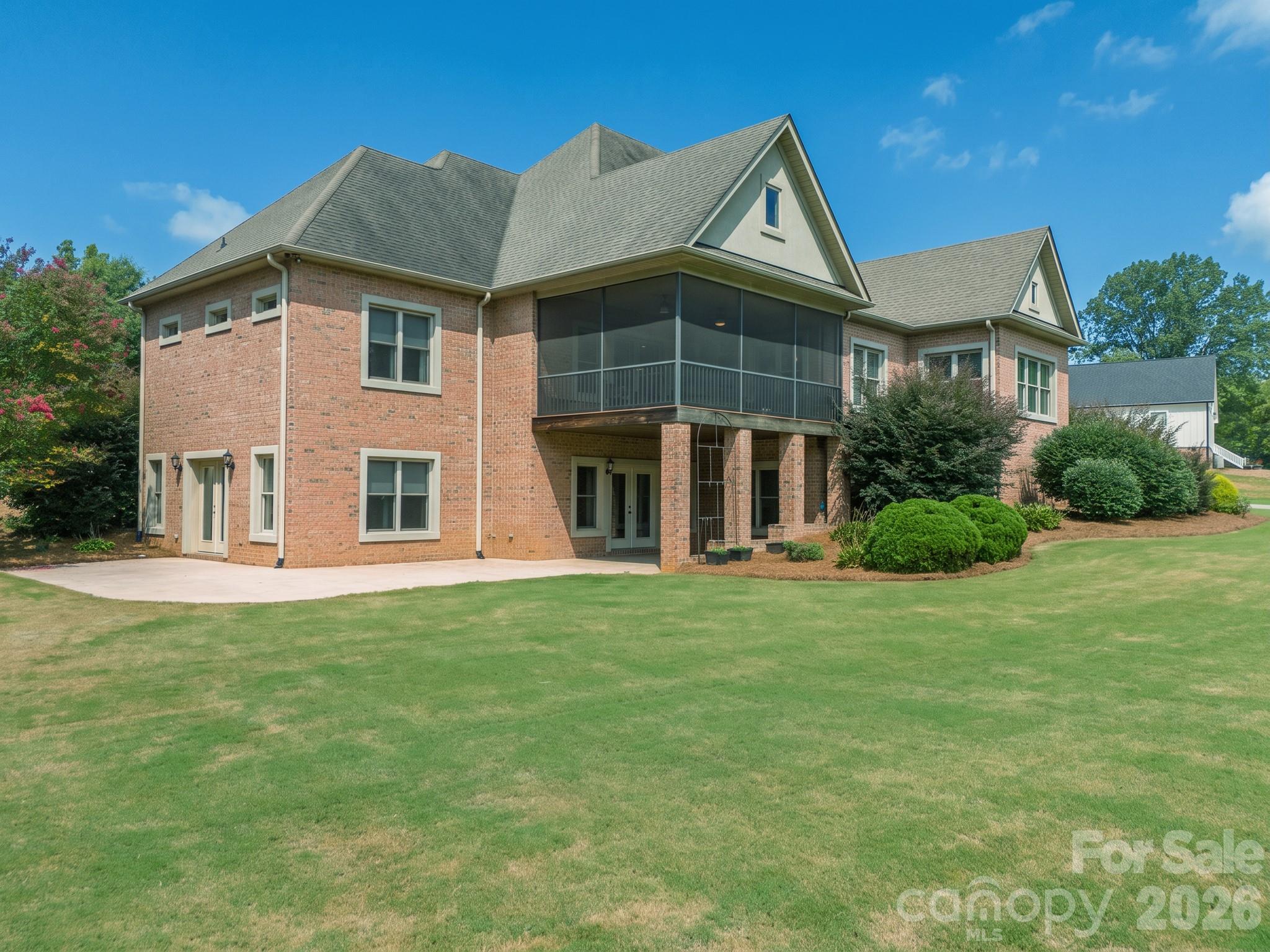 121 Cheyenne Lane — Statesville