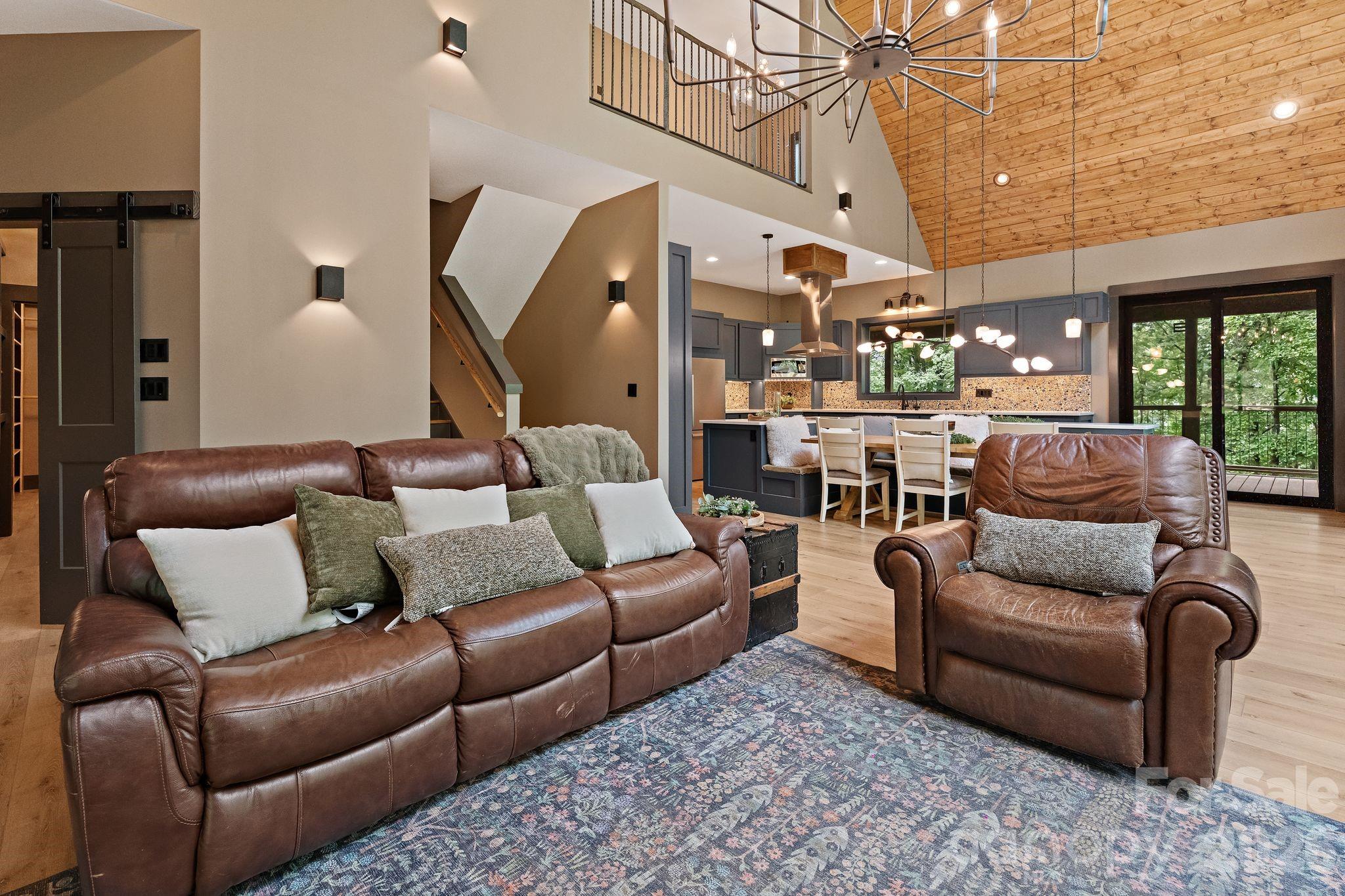 3135 Laurel Heights Drive #2 — Morganton