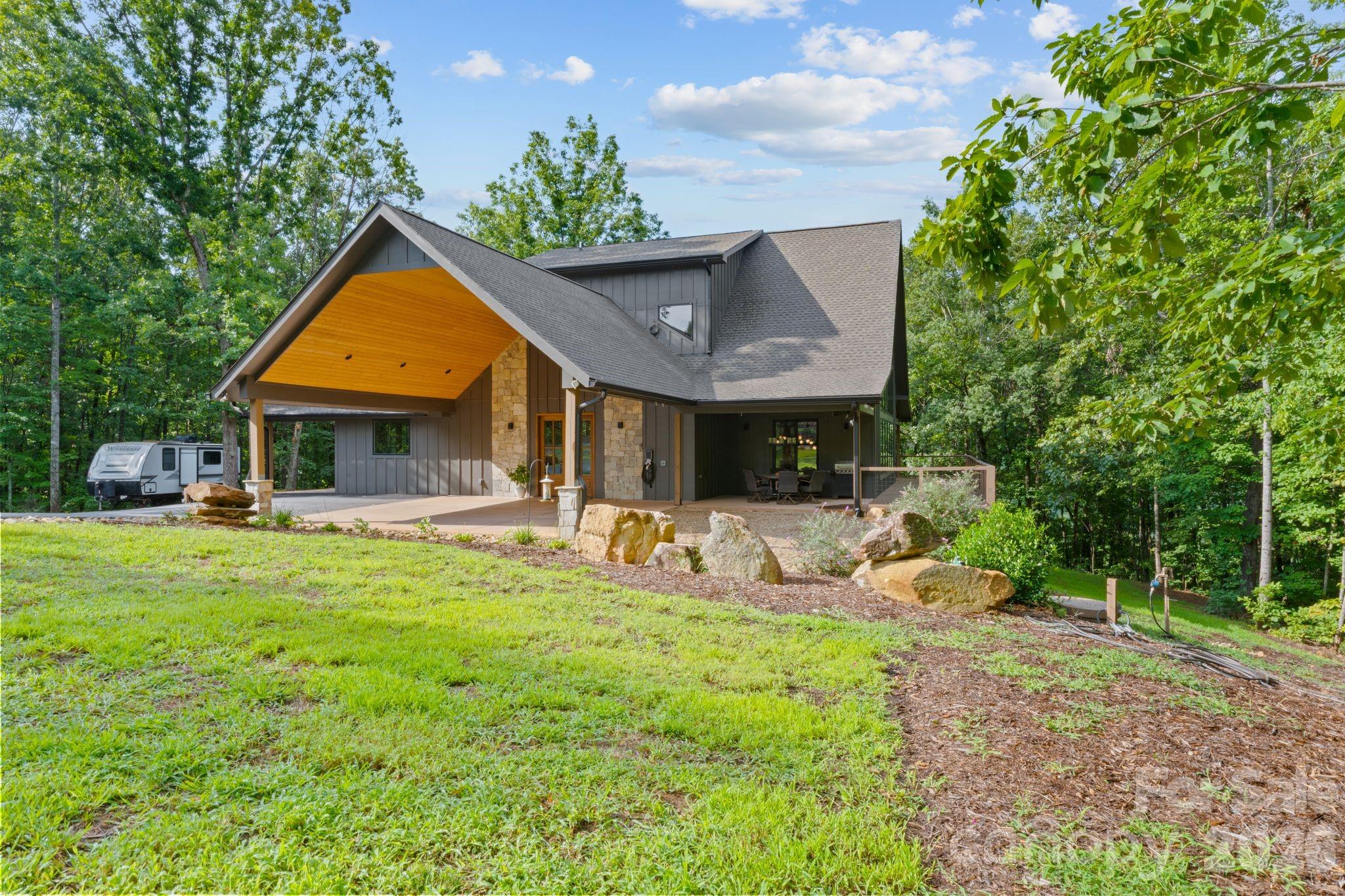 3135 Laurel Heights Drive #2 — Morganton