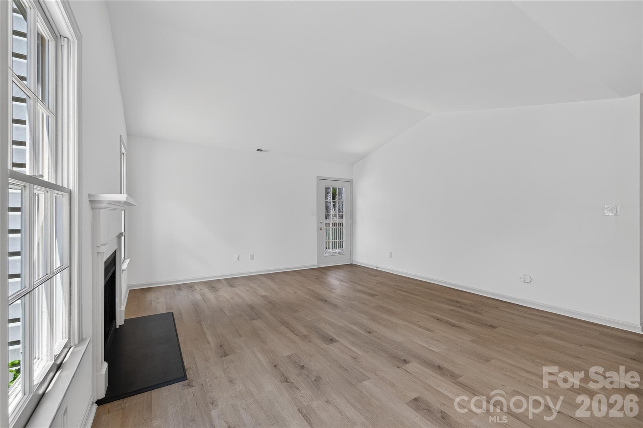8314 Chippenham Lane — Charlotte