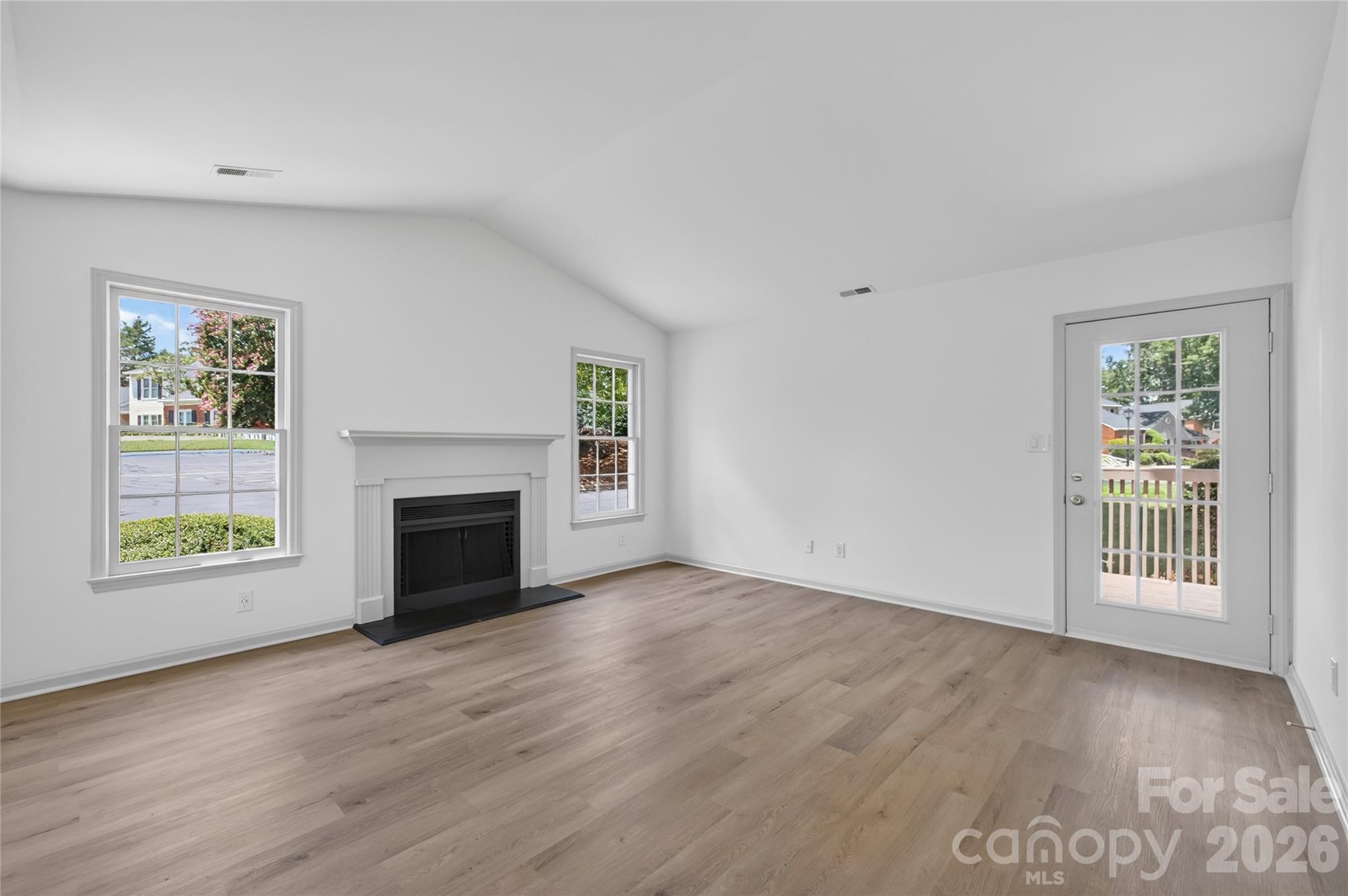 8314 Chippenham Lane — Charlotte