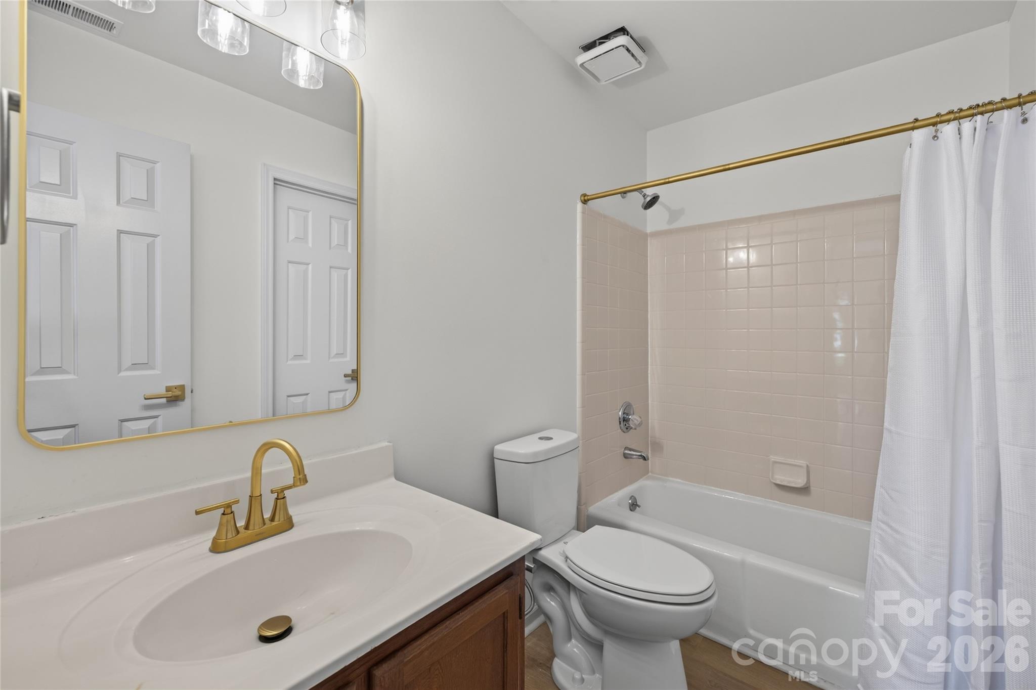 8314 Chippenham Lane — Charlotte