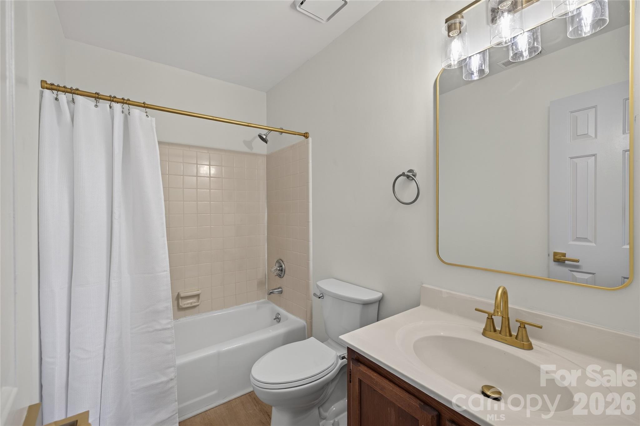 8314 Chippenham Lane — Charlotte