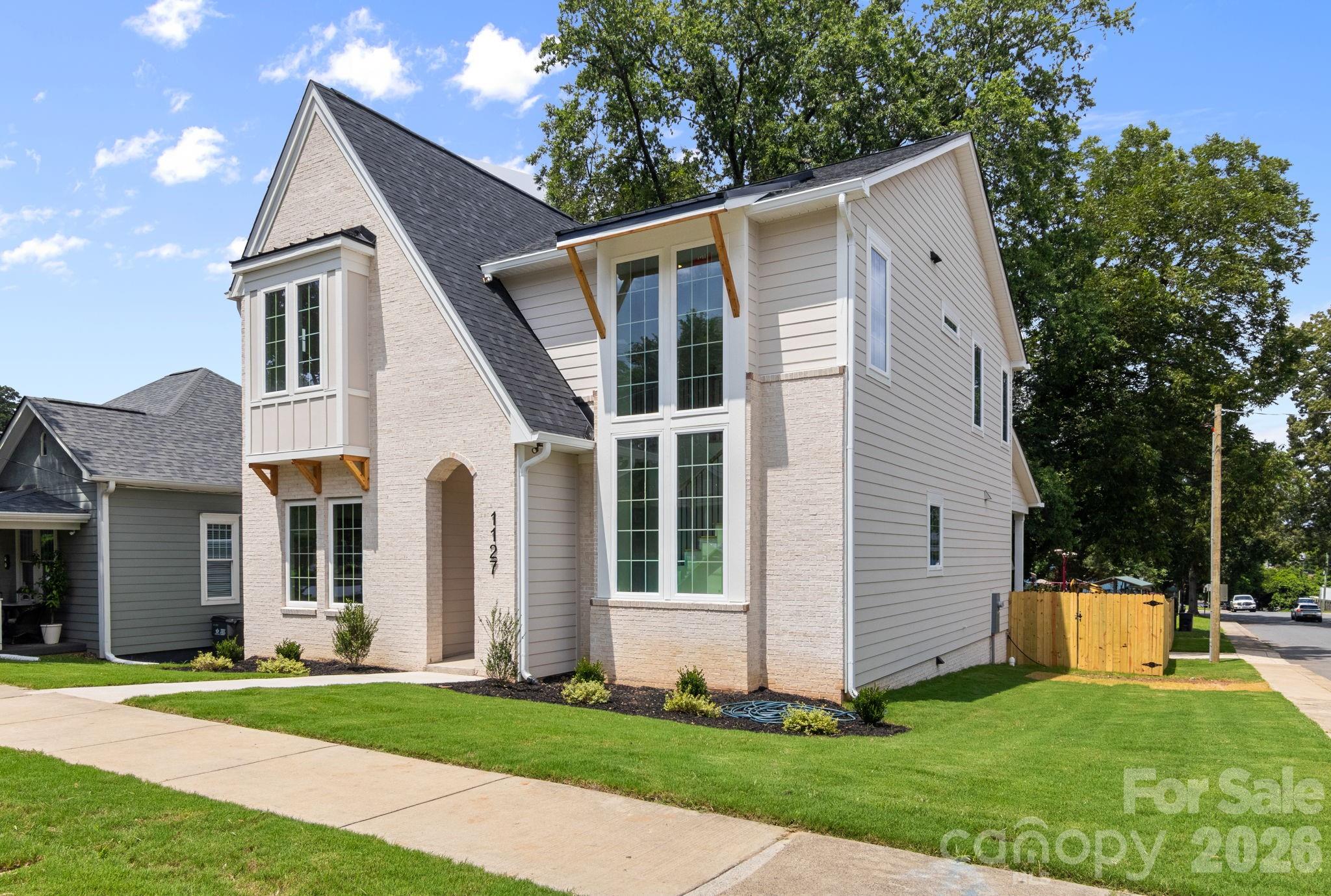 1127 Allen Street — Charlotte