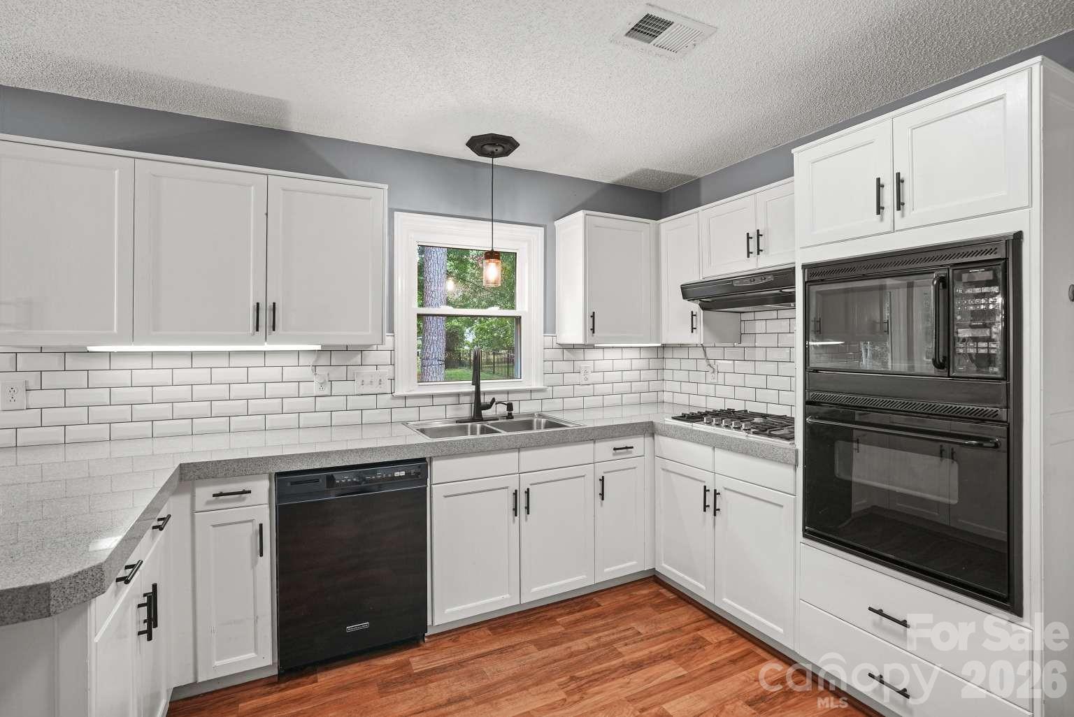 612 Grays Creek Lane — Charlotte