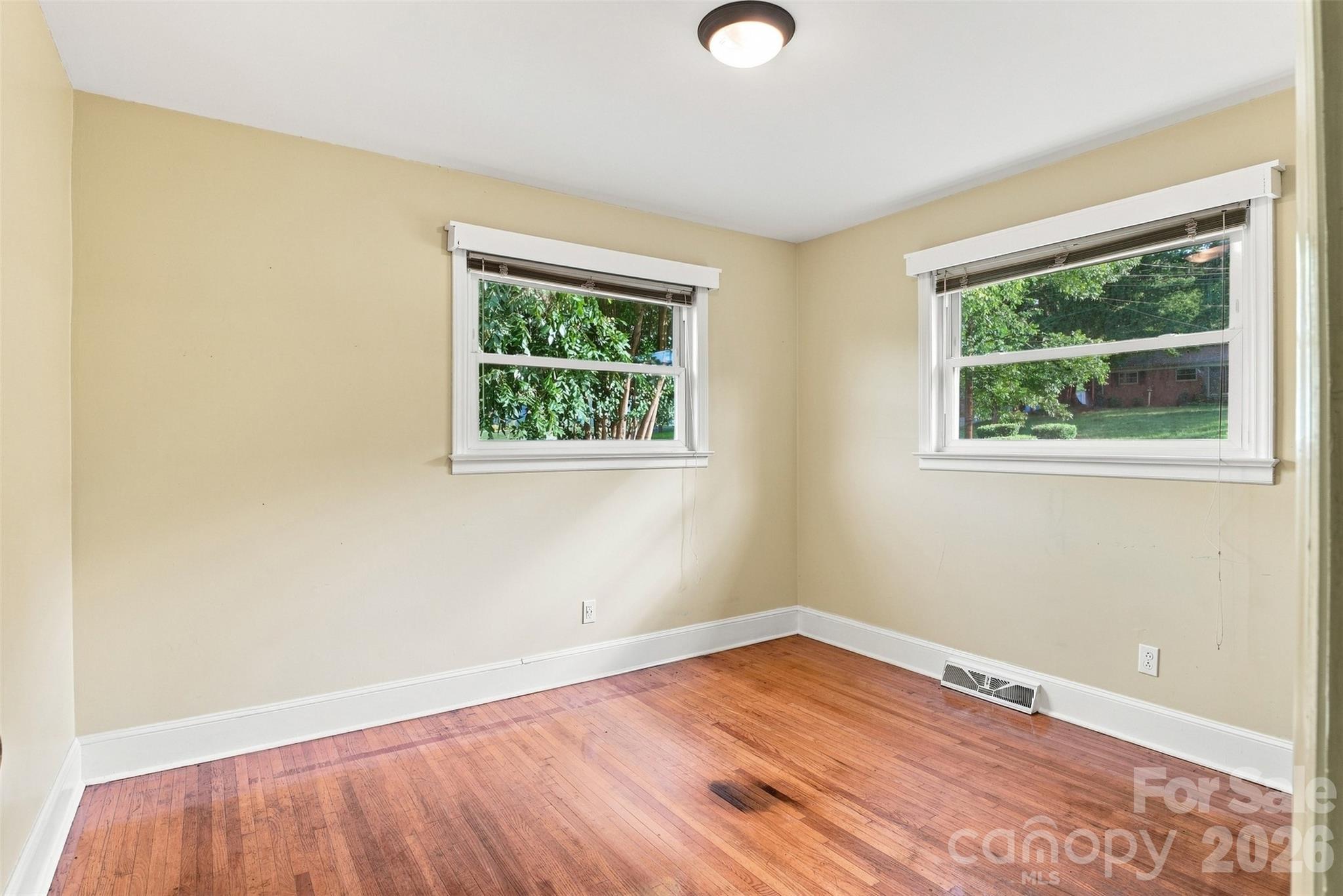 9716 Sunway Drive — Charlotte