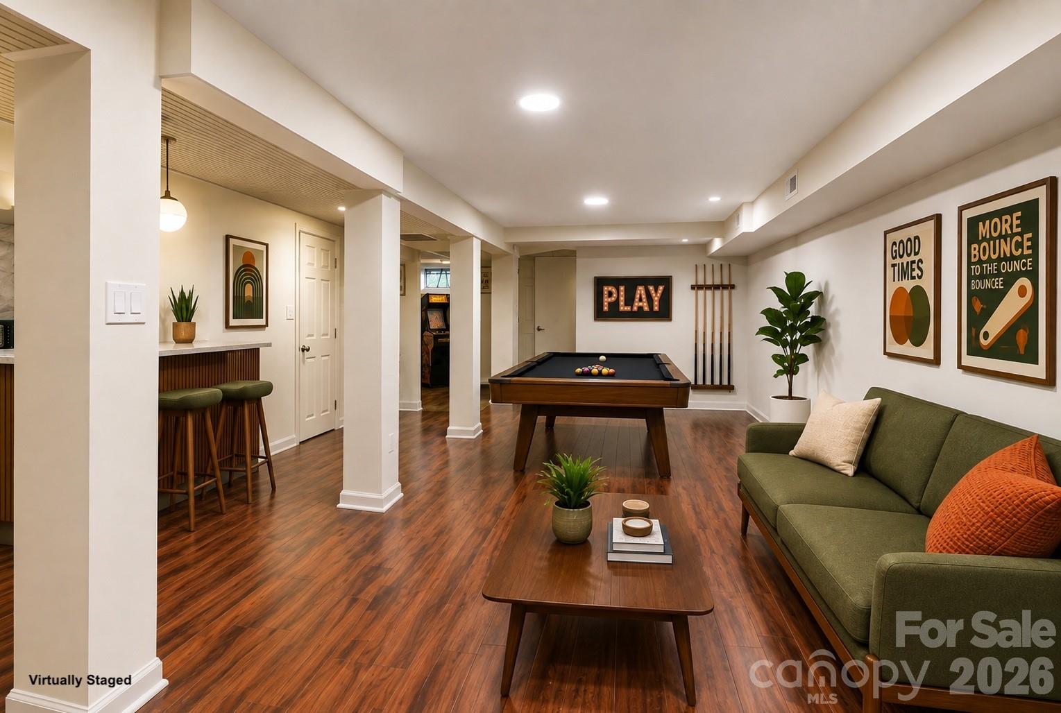 9716 Sunway Drive — Charlotte