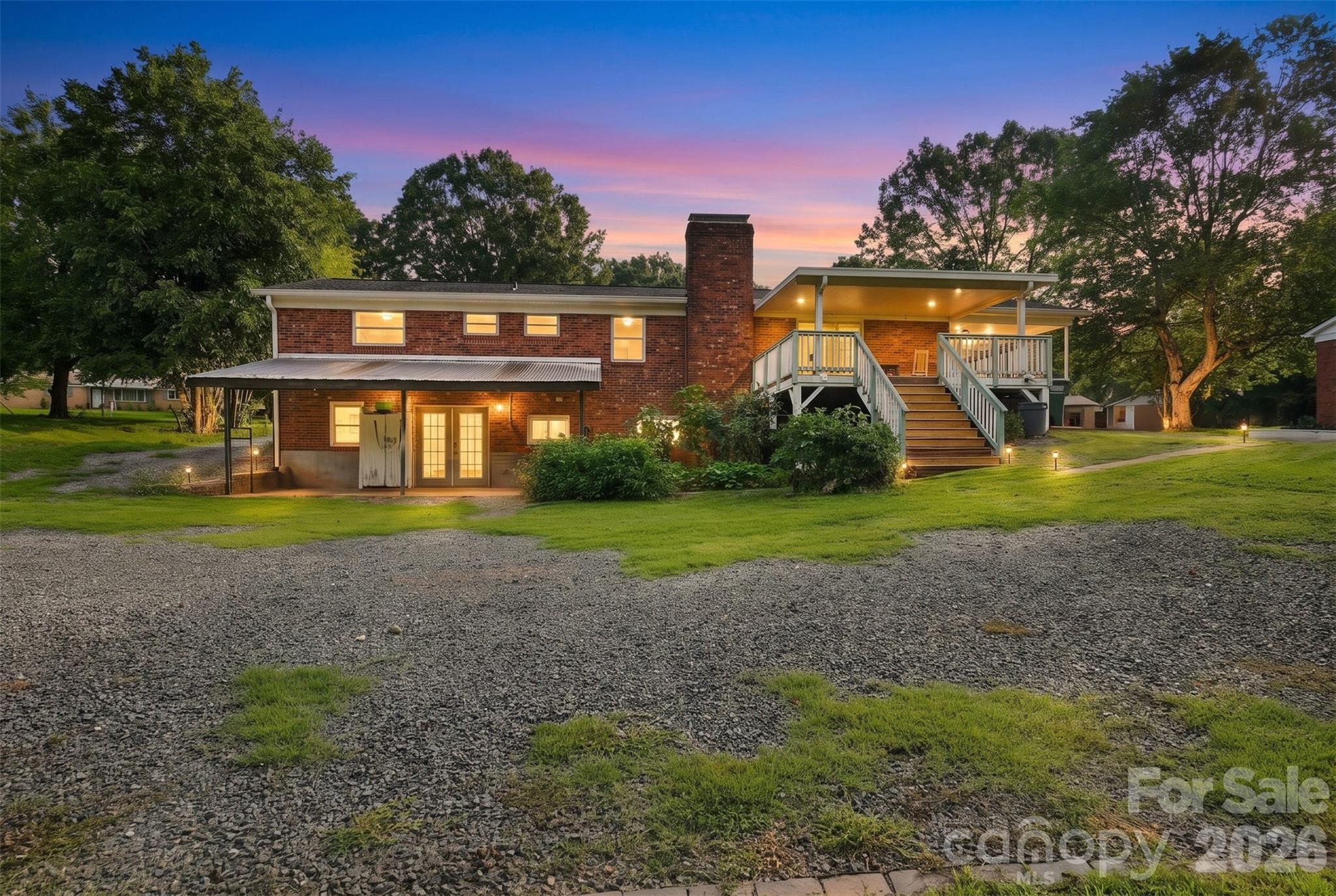 9716 Sunway Drive — Charlotte